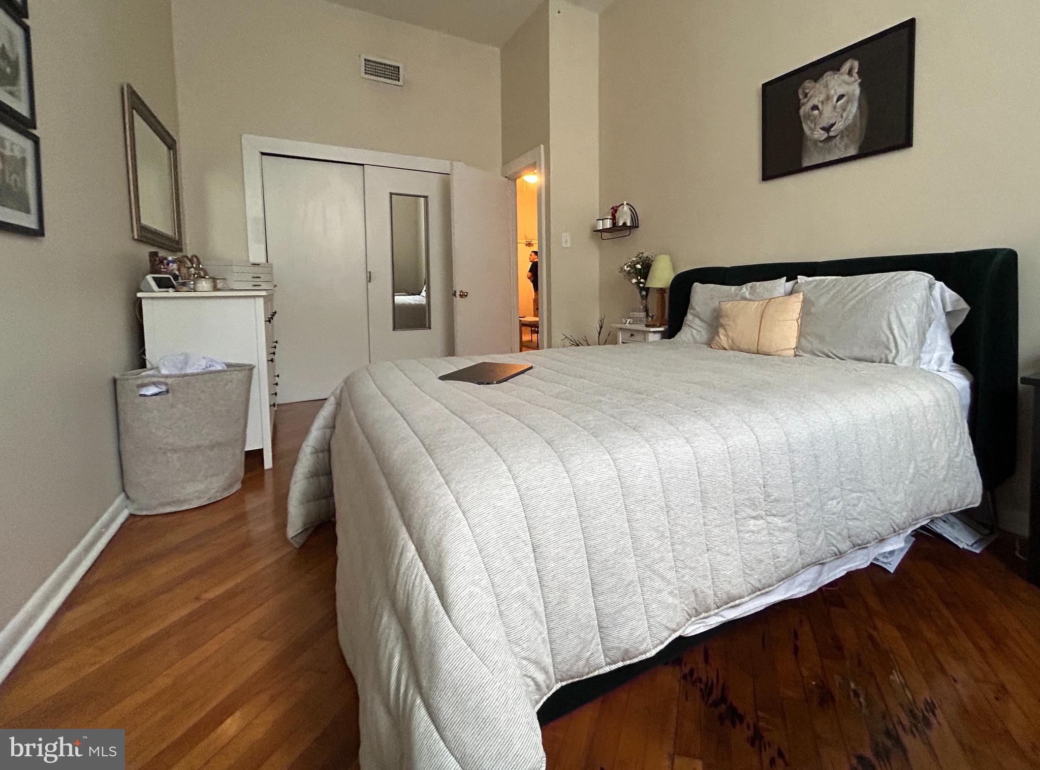 WASHINGTON SQ - Residential Lease