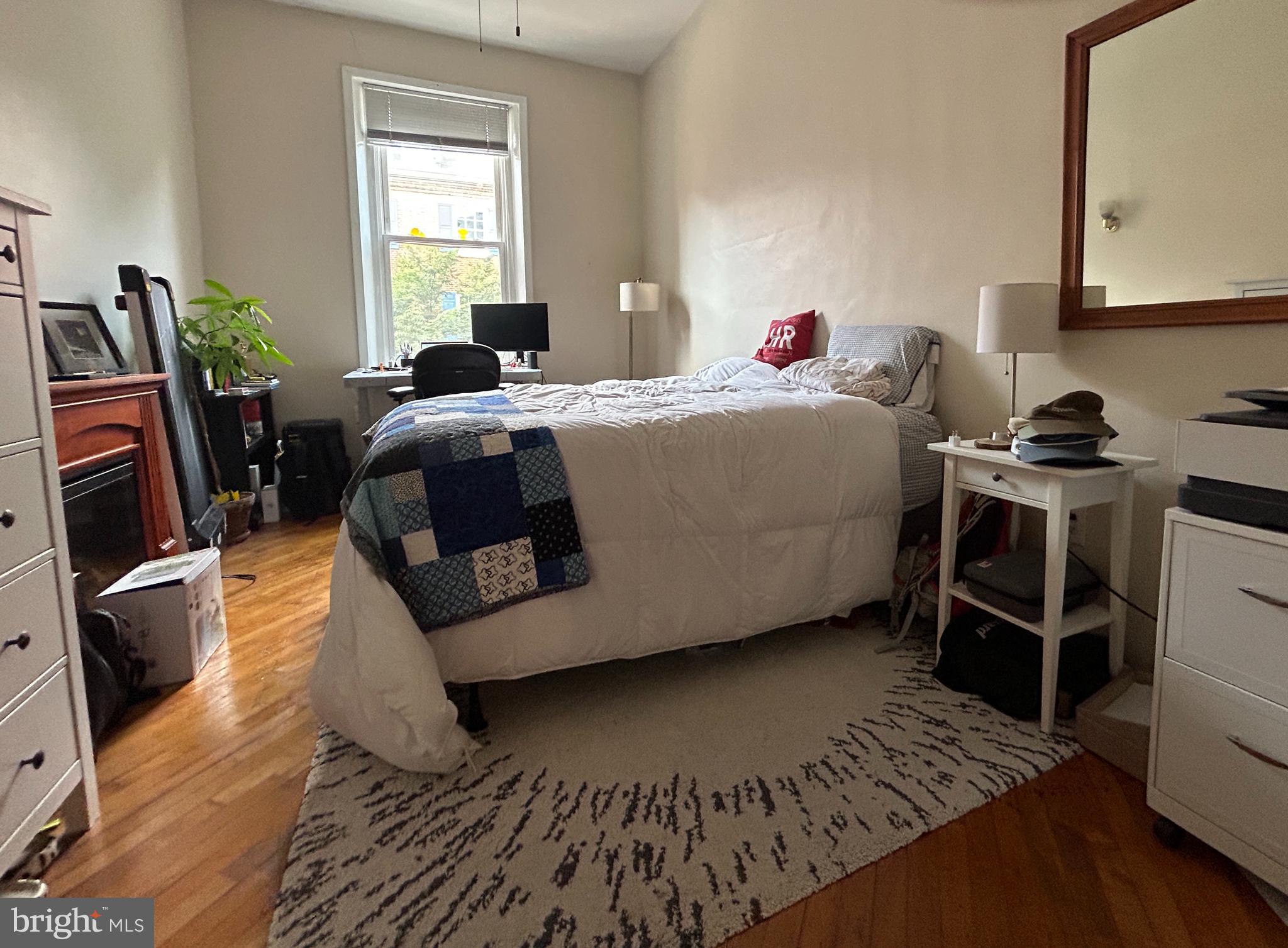WASHINGTON SQ - Residential Lease