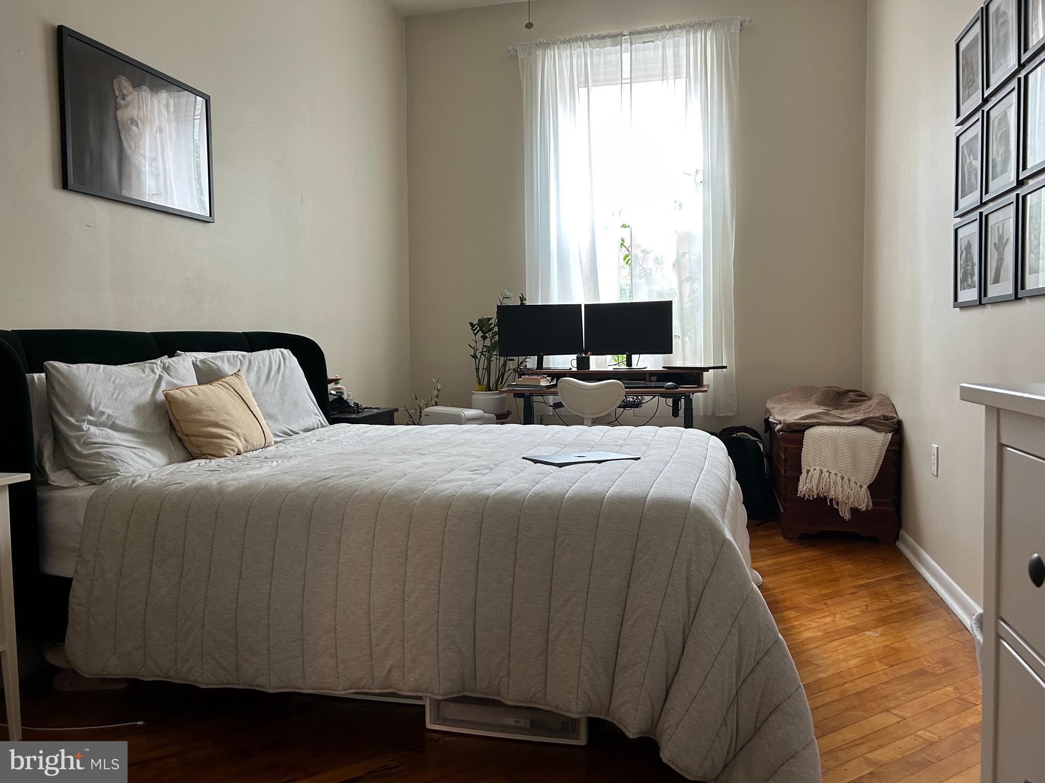 WASHINGTON SQ - Residential Lease