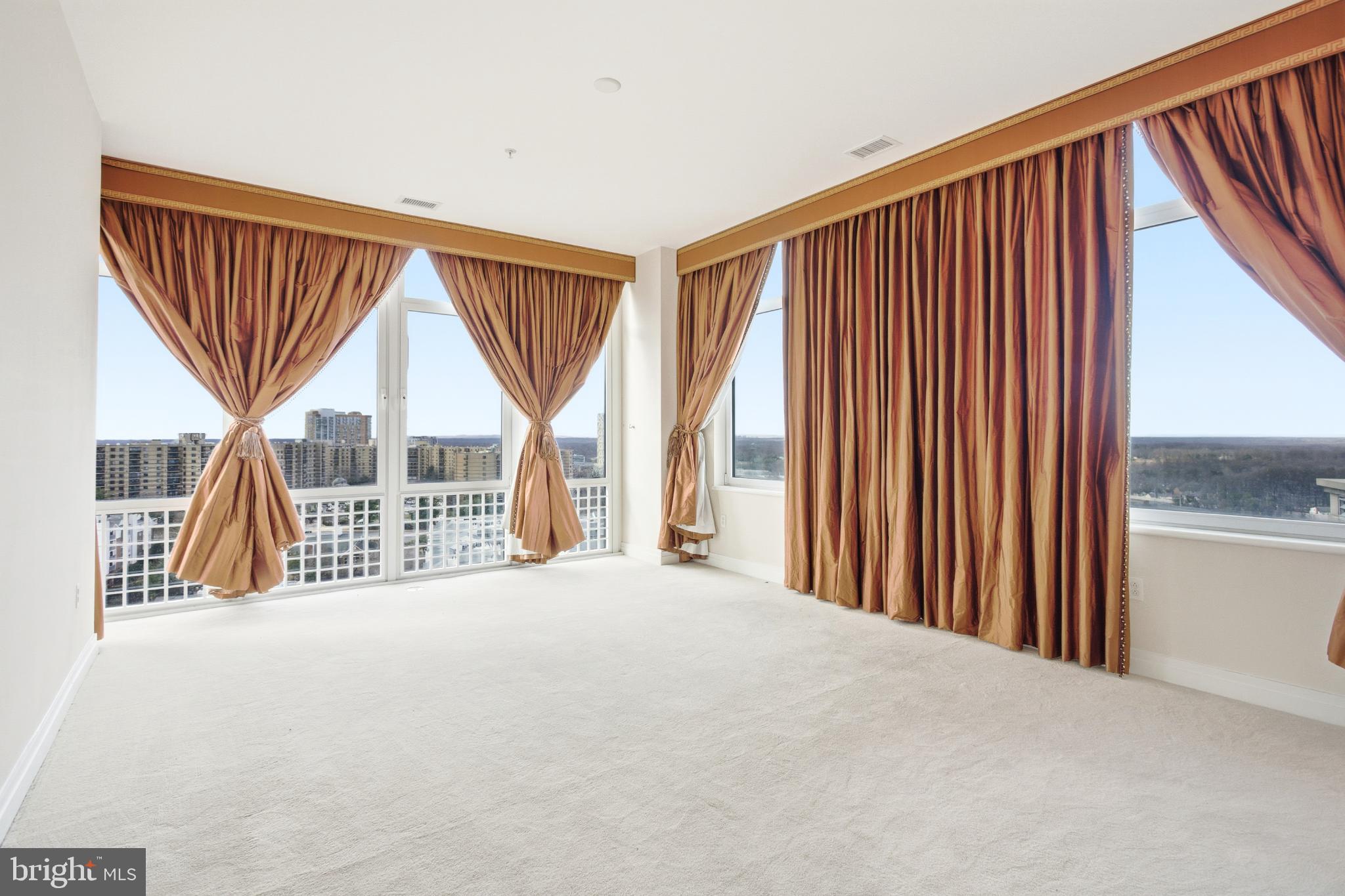 ONE PARK CREST - Residential Lease