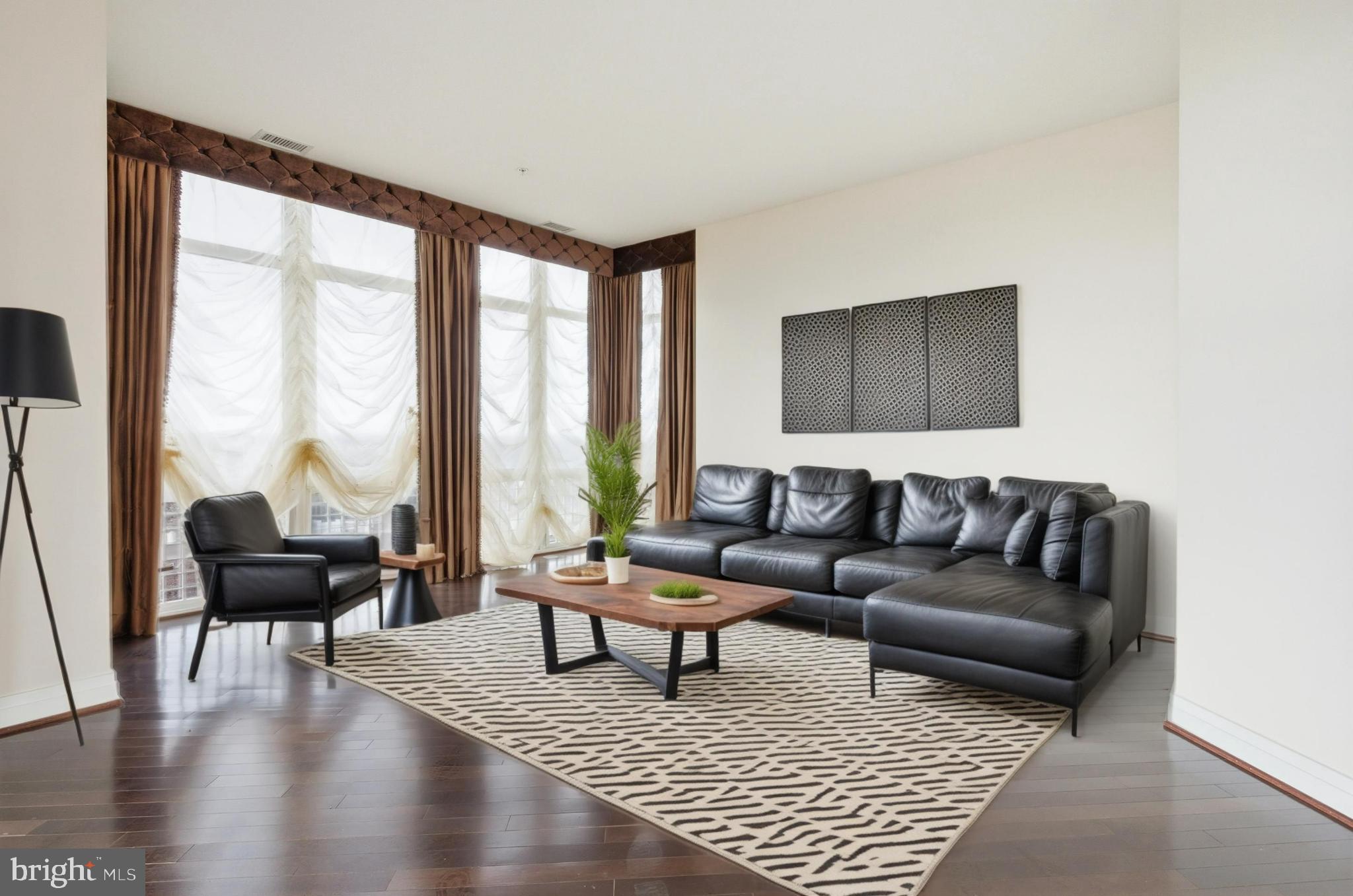 ONE PARK CREST - Residential Lease