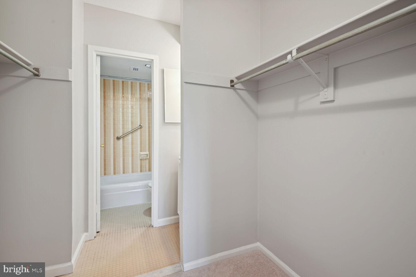 THE RIVIERA OF CHEVY CHASE - Residential