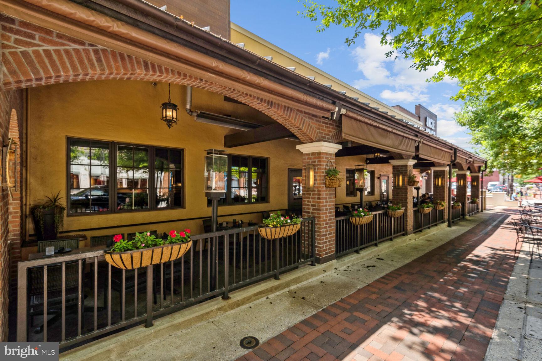 THE RIVIERA OF CHEVY CHASE - Residential