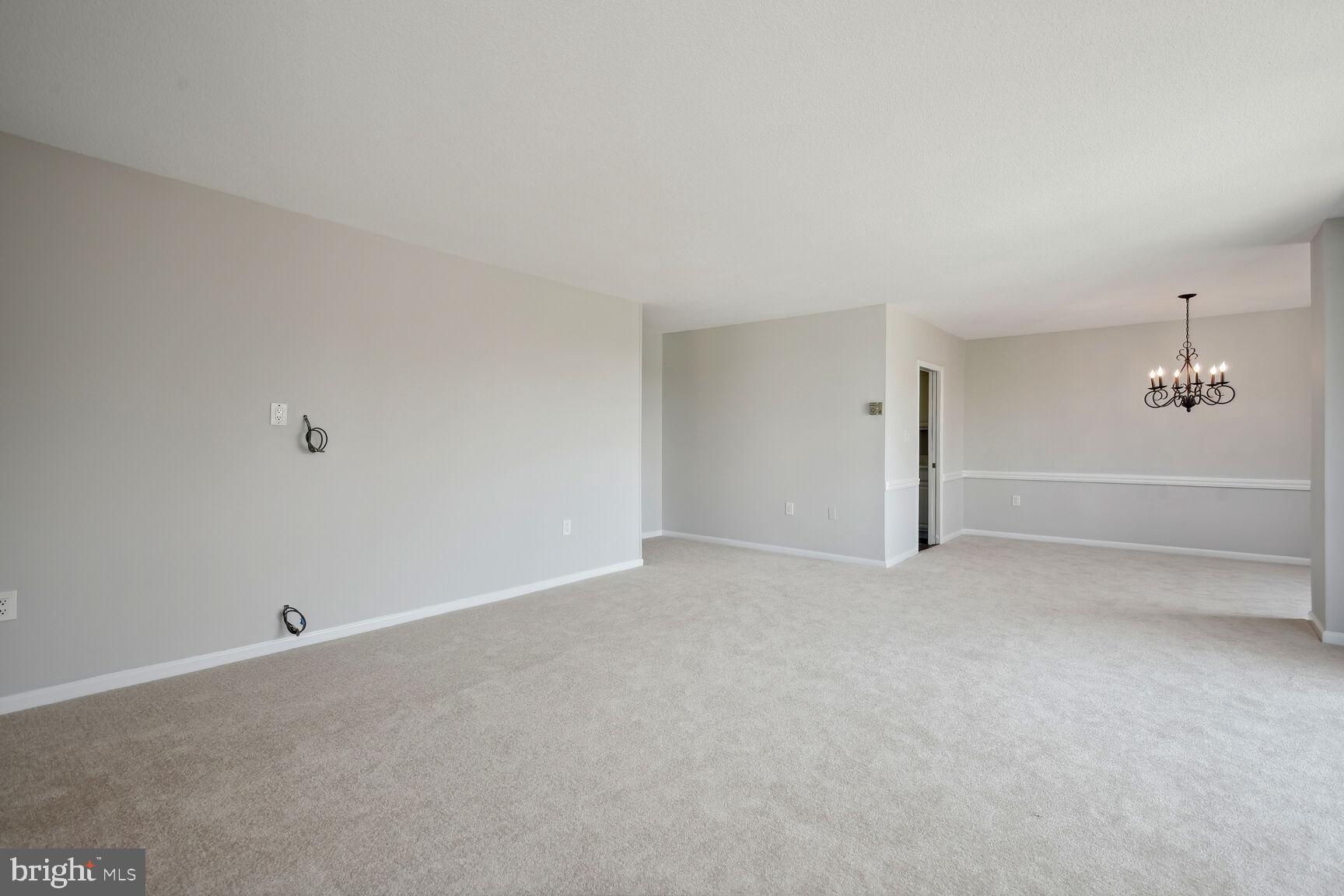 THE RIVIERA OF CHEVY CHASE - Residential