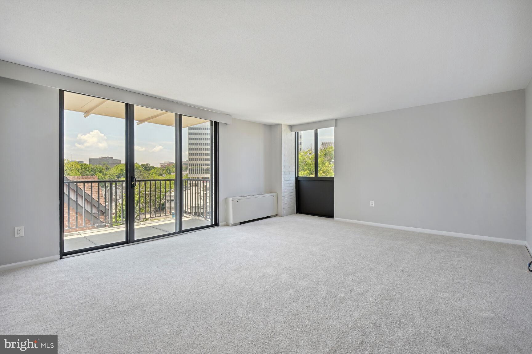 THE RIVIERA OF CHEVY CHASE - Residential