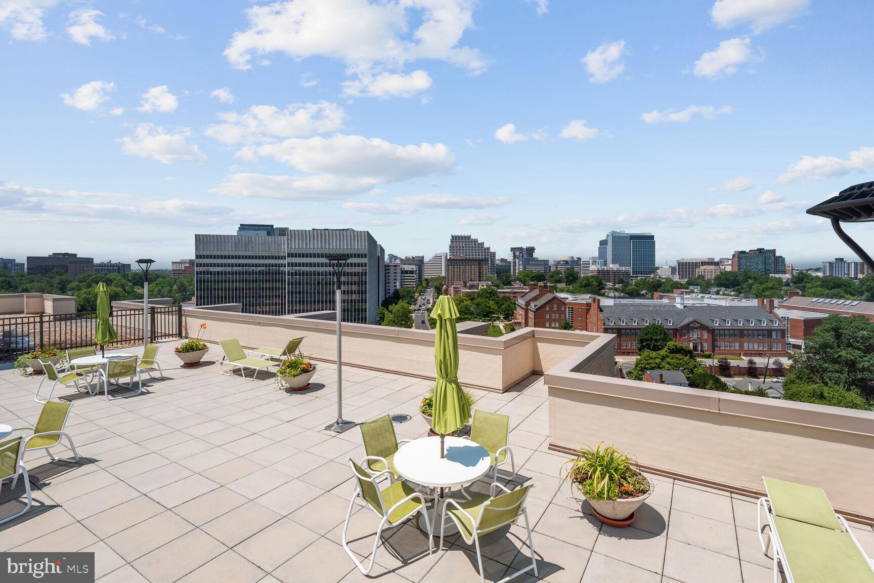 THE RIVIERA OF CHEVY CHASE - Residential