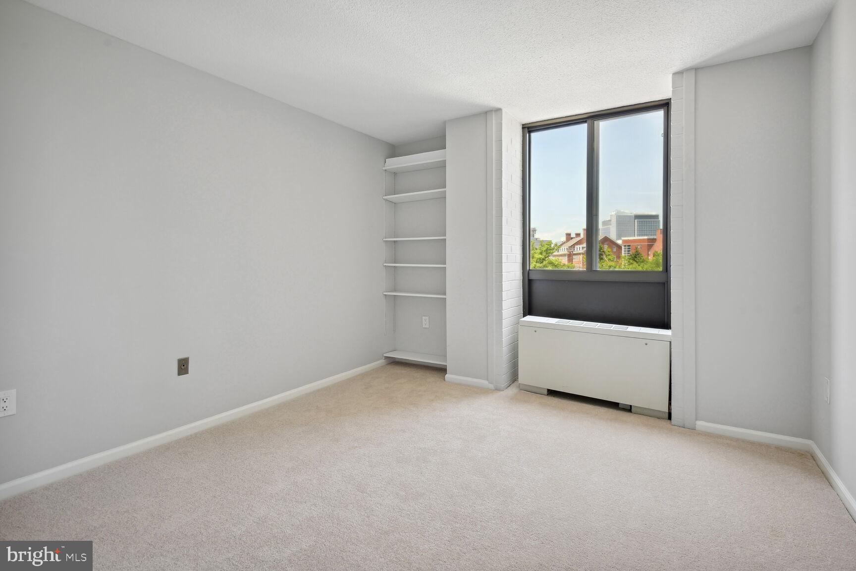 THE RIVIERA OF CHEVY CHASE - Residential