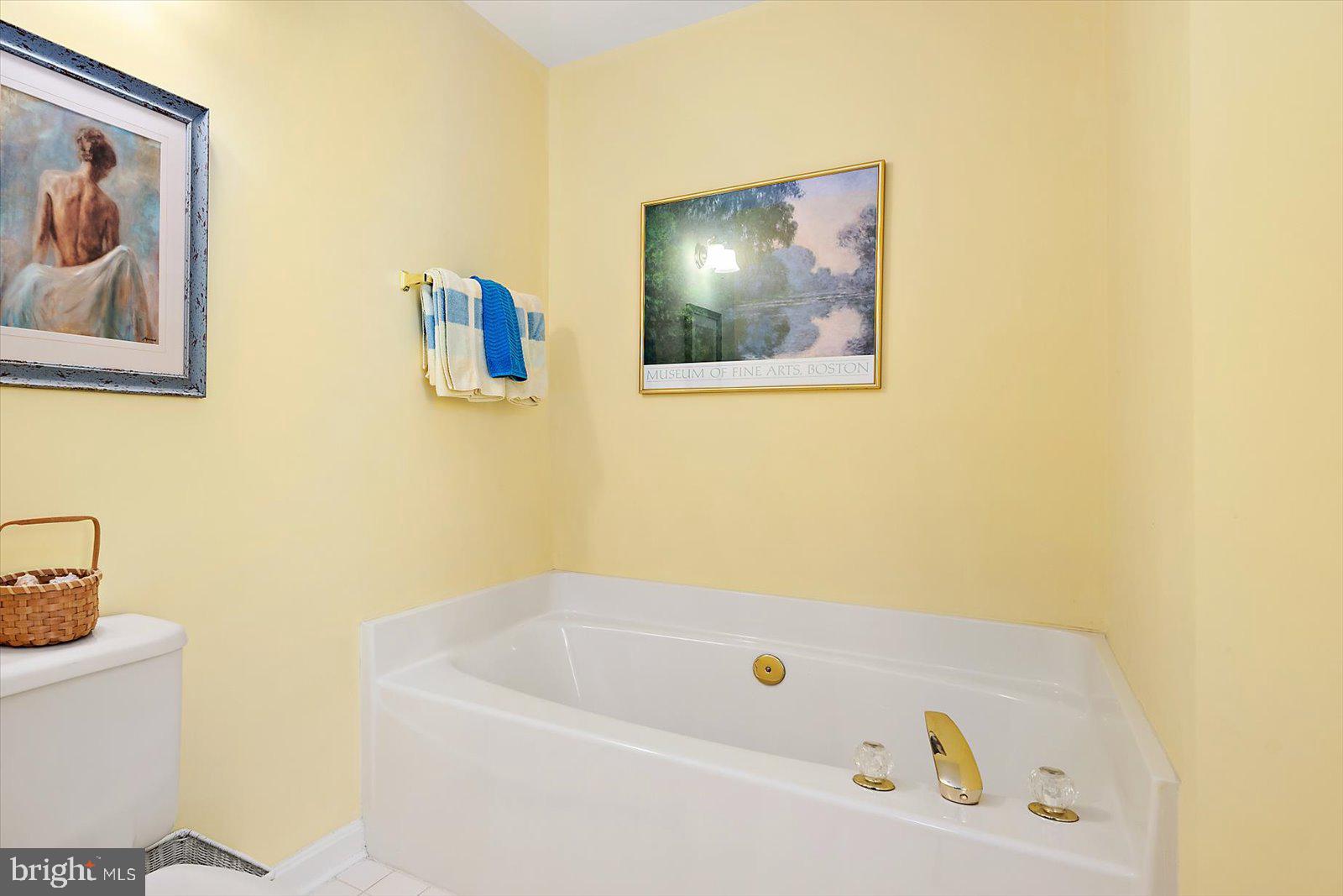 HERON HARBOUR - Residential