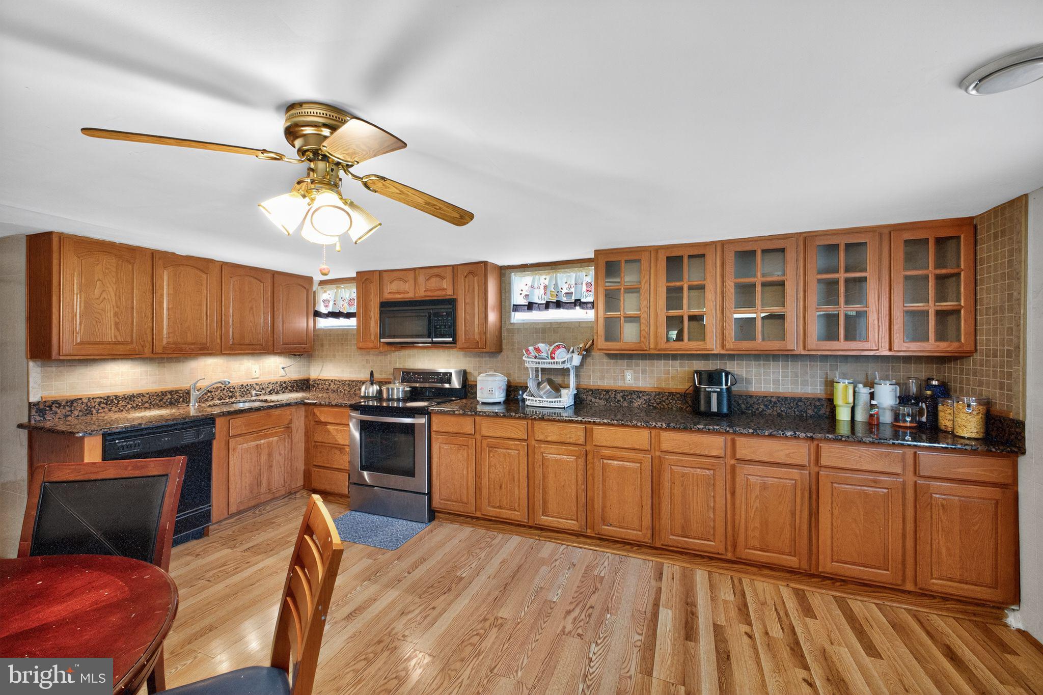 CATONSVILLE MANOR - Residential