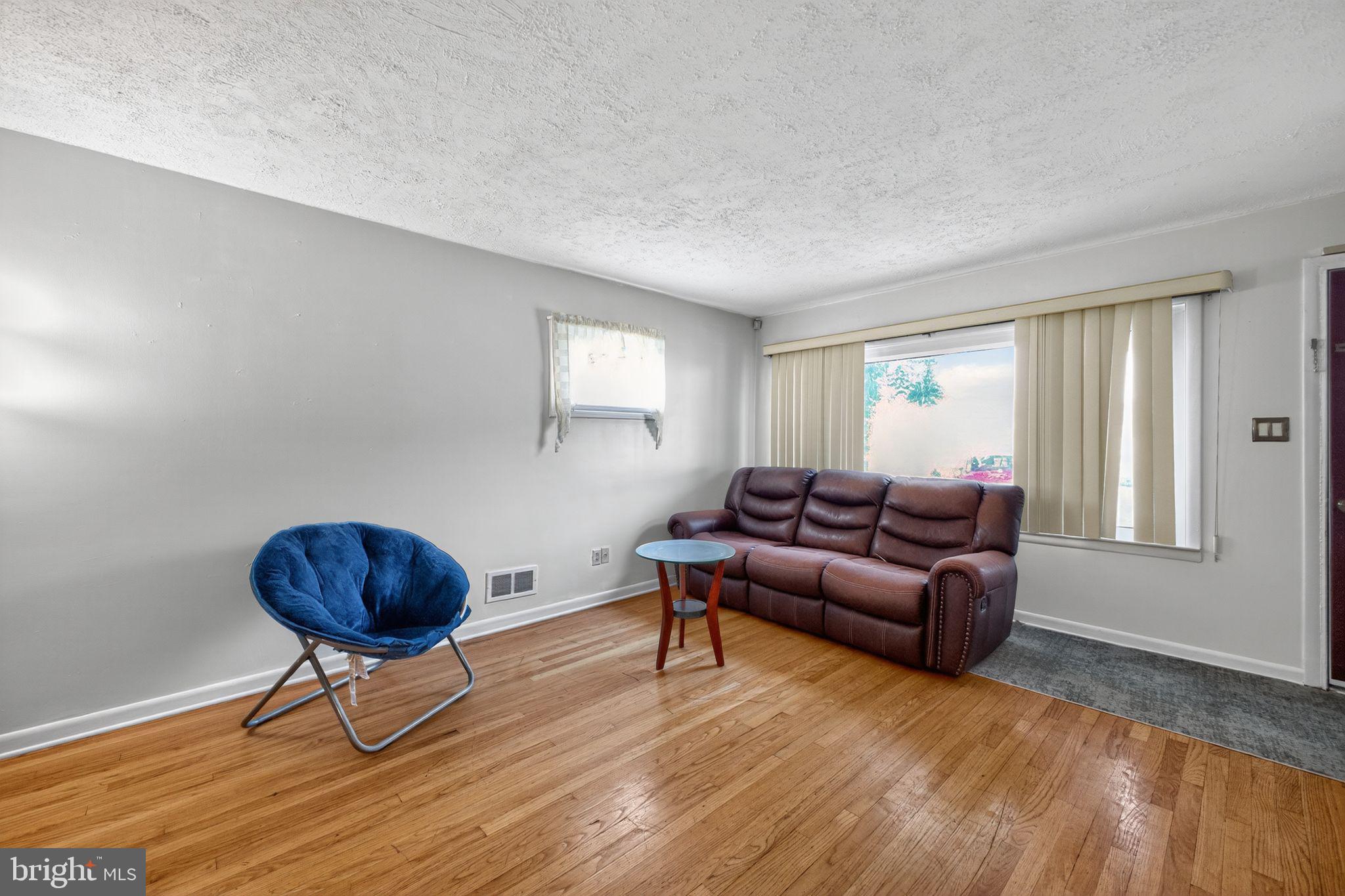 CATONSVILLE MANOR - Residential