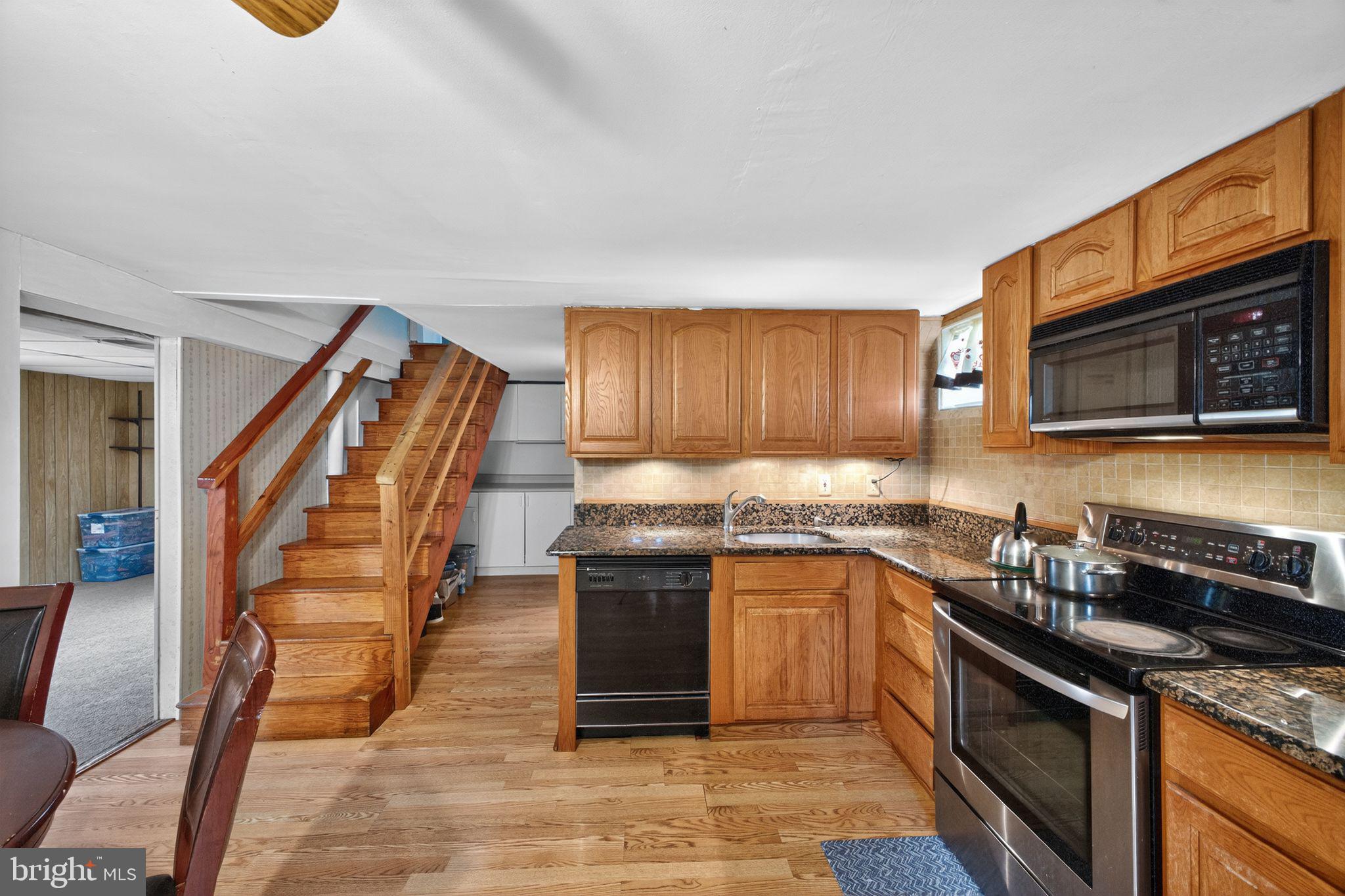 CATONSVILLE MANOR - Residential