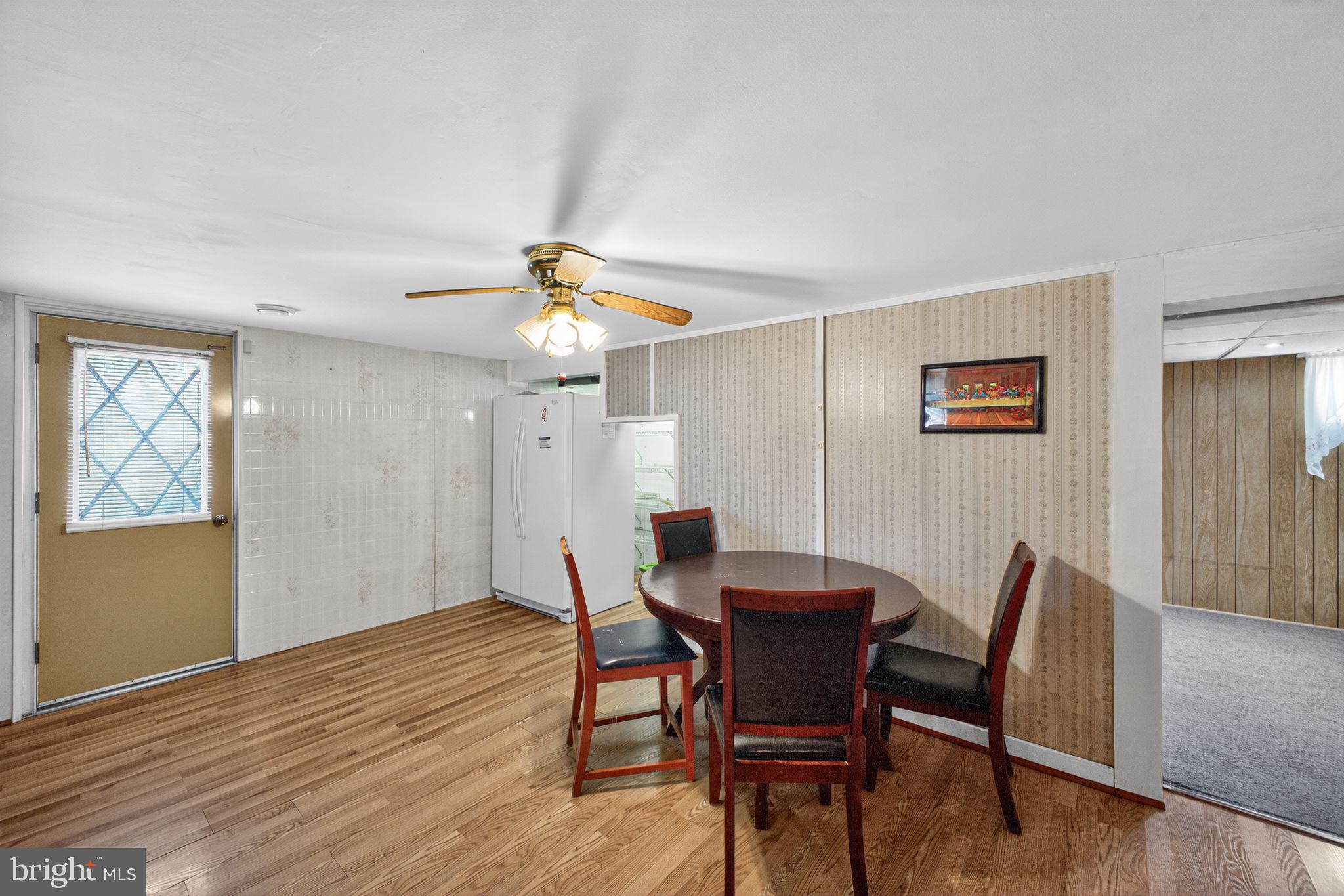 CATONSVILLE MANOR - Residential