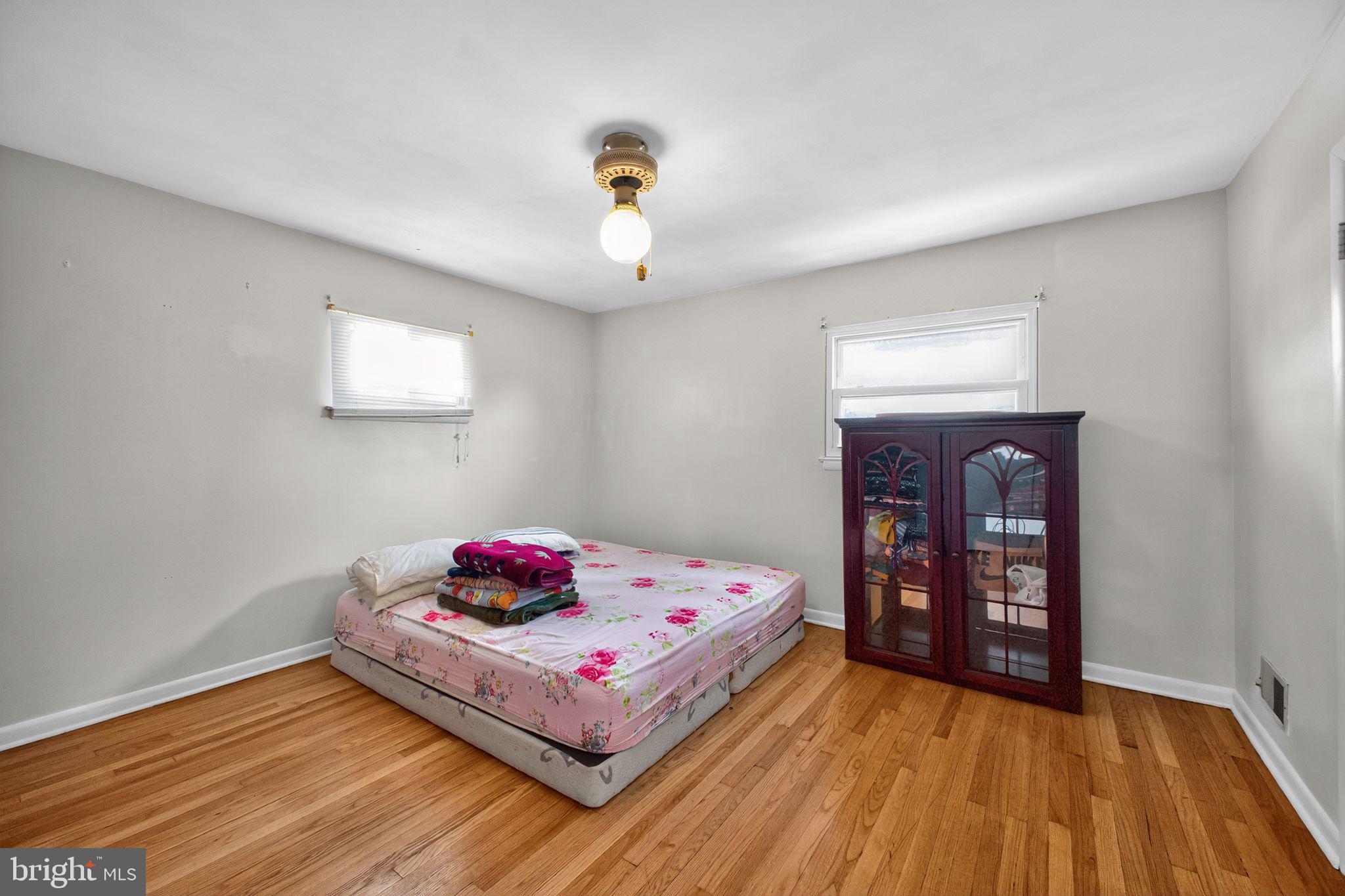 CATONSVILLE MANOR - Residential