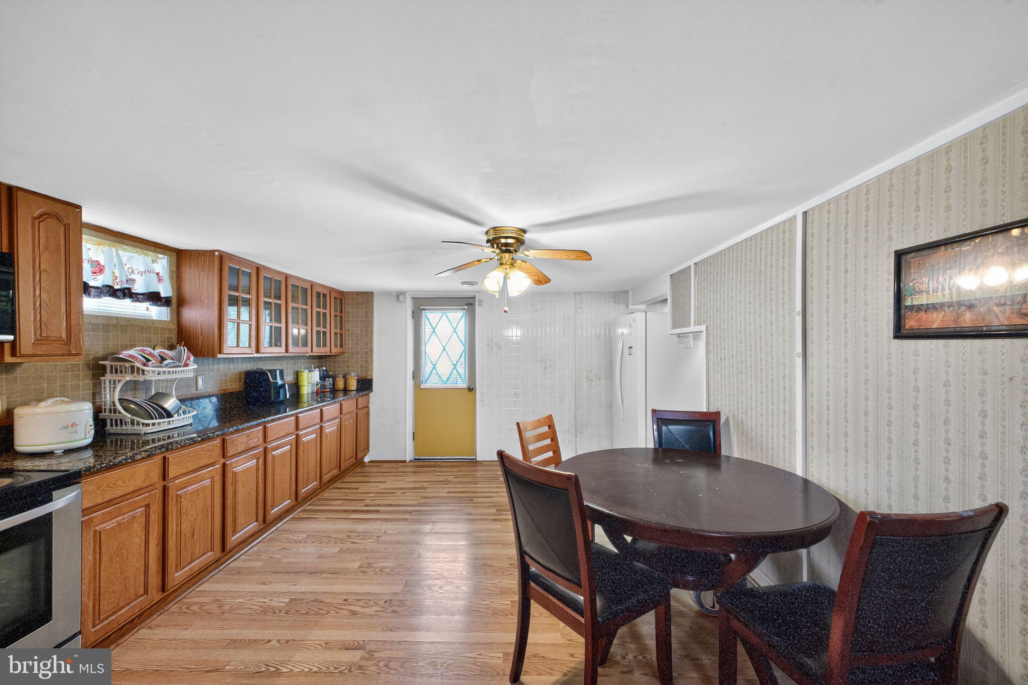 CATONSVILLE MANOR - Residential