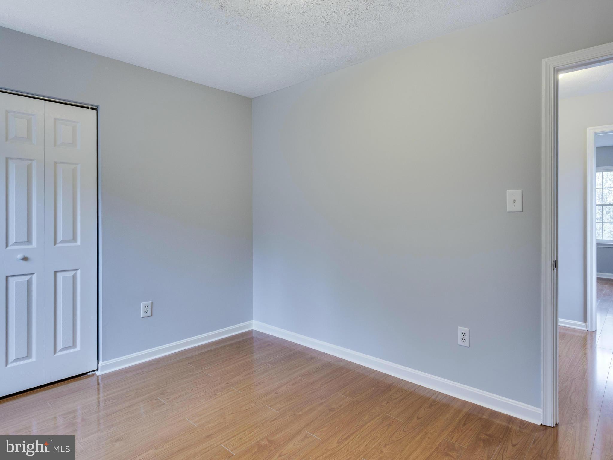 STRAWBERRY HILL EST SUB - Residential