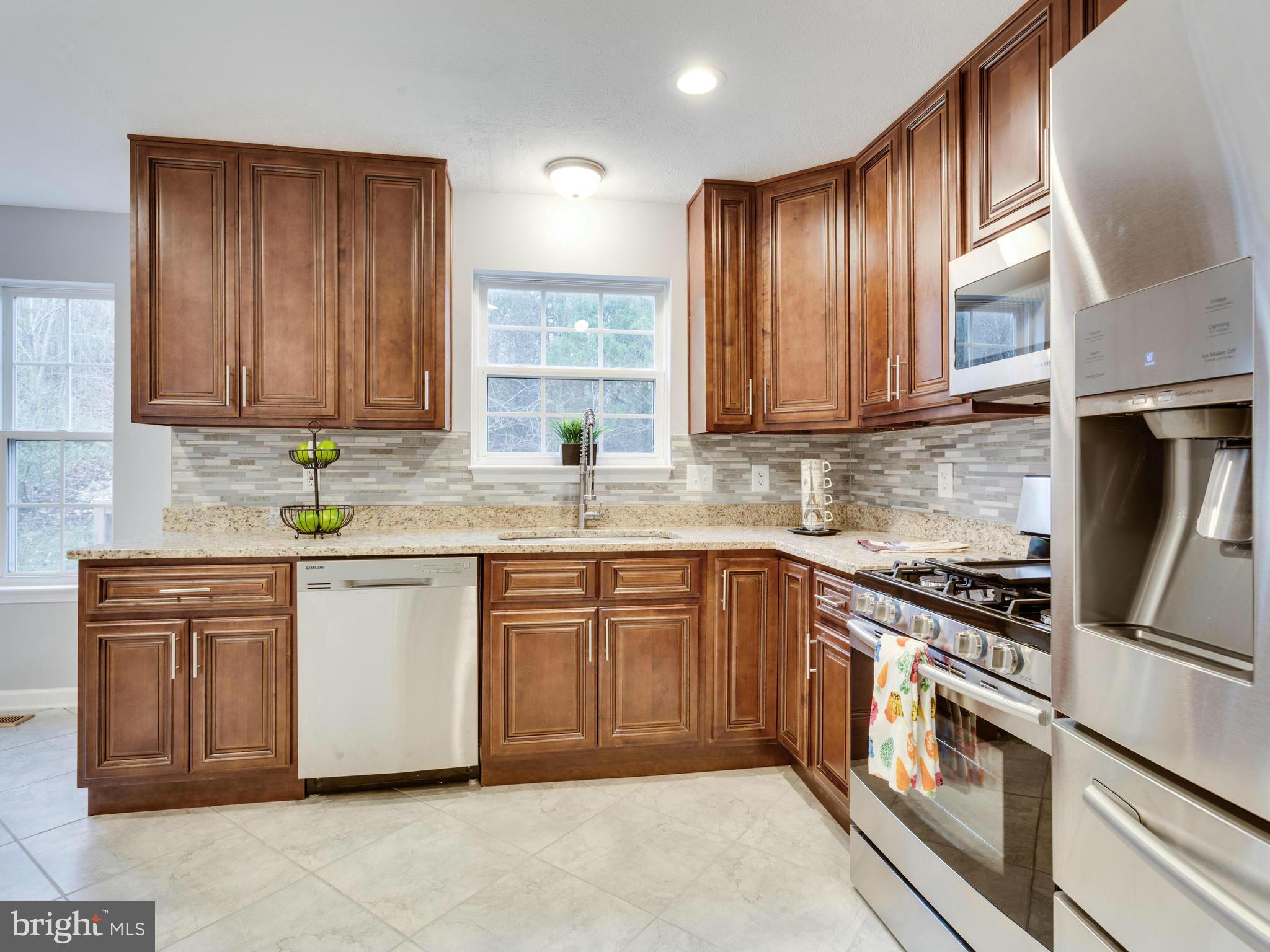 STRAWBERRY HILL EST SUB - Residential