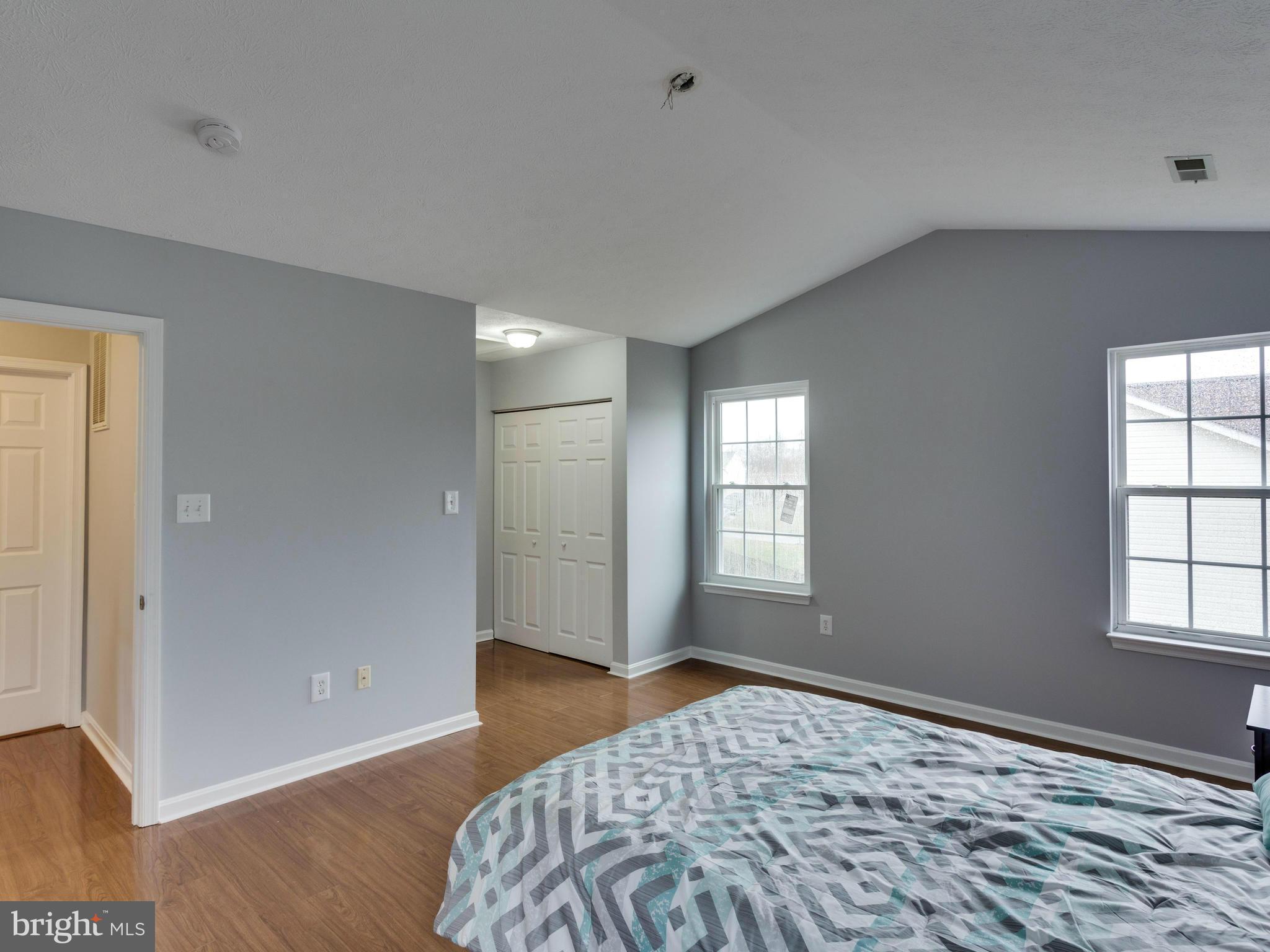 STRAWBERRY HILL EST SUB - Residential