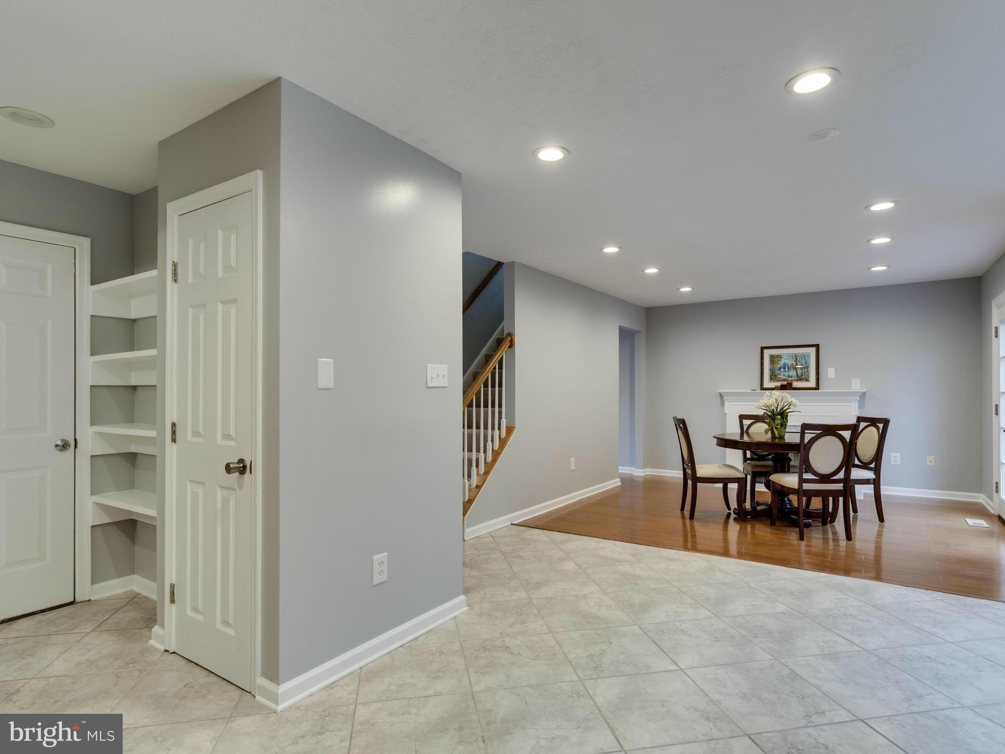 STRAWBERRY HILL EST SUB - Residential