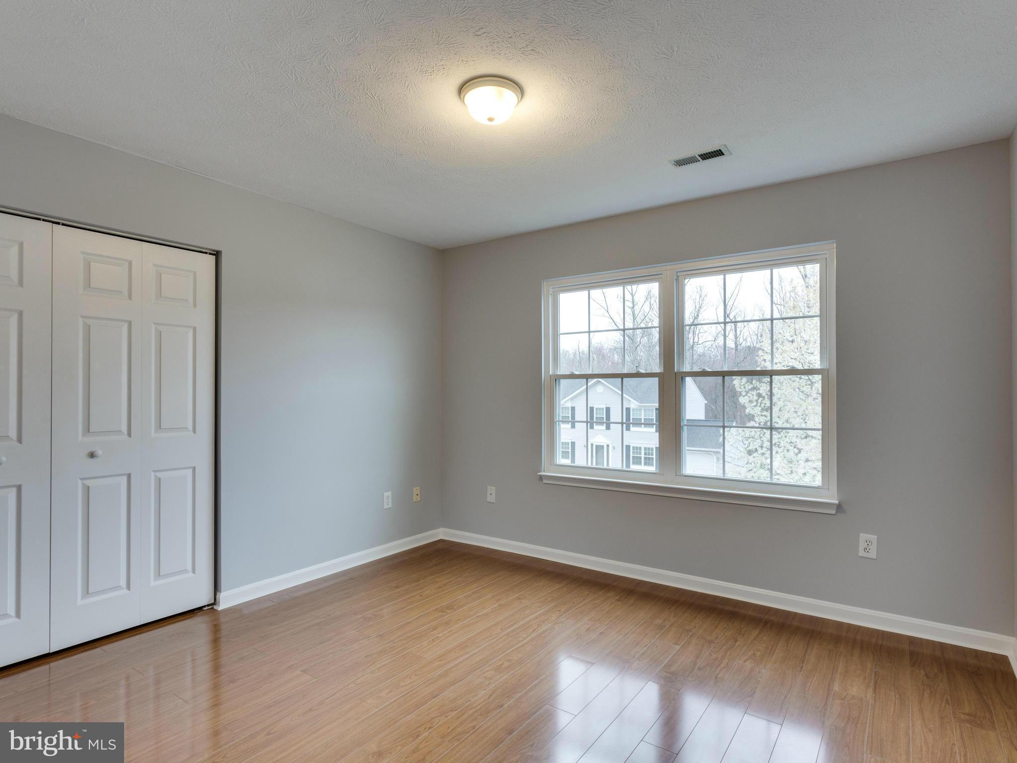 STRAWBERRY HILL EST SUB - Residential