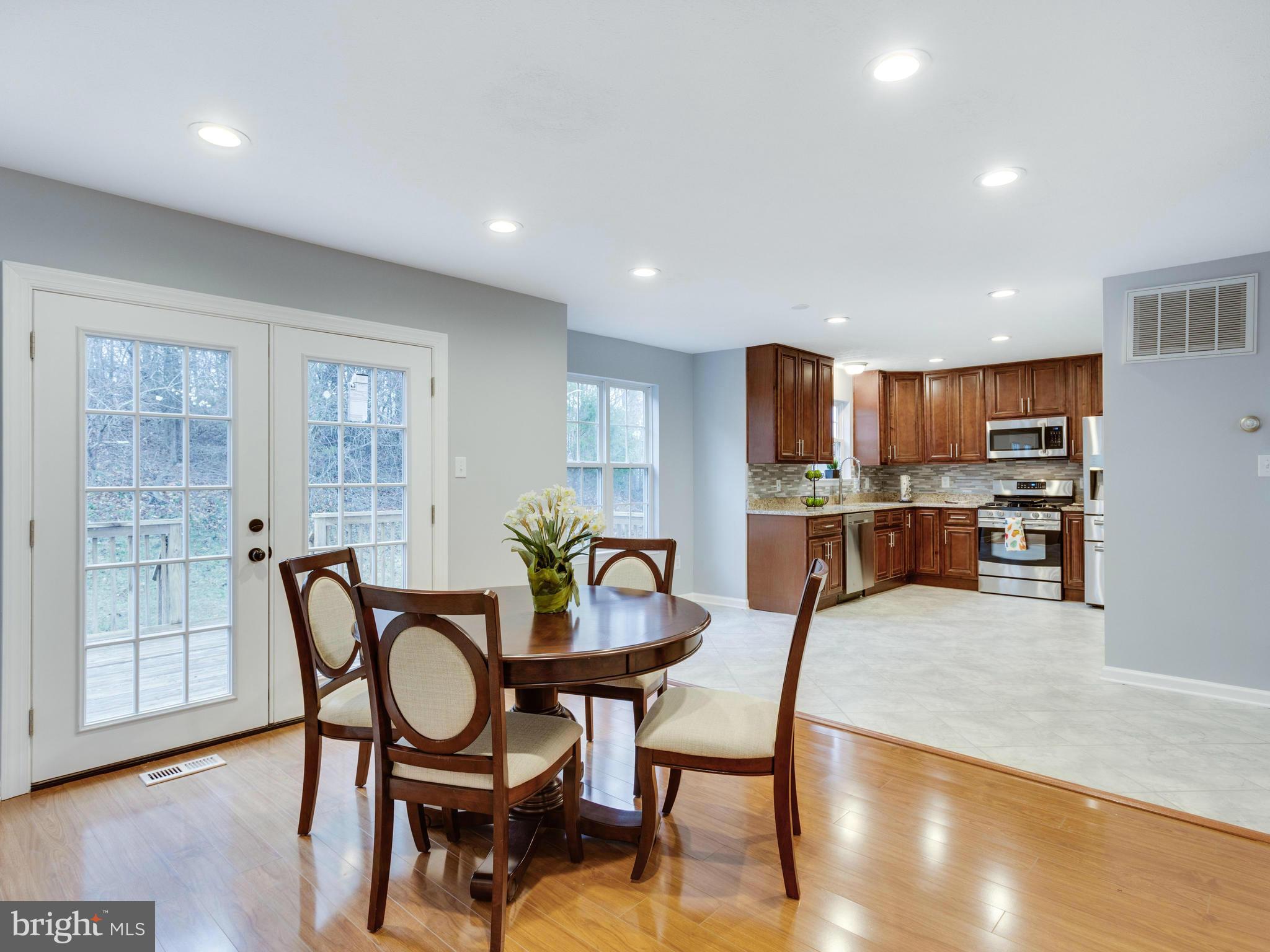 STRAWBERRY HILL EST SUB - Residential