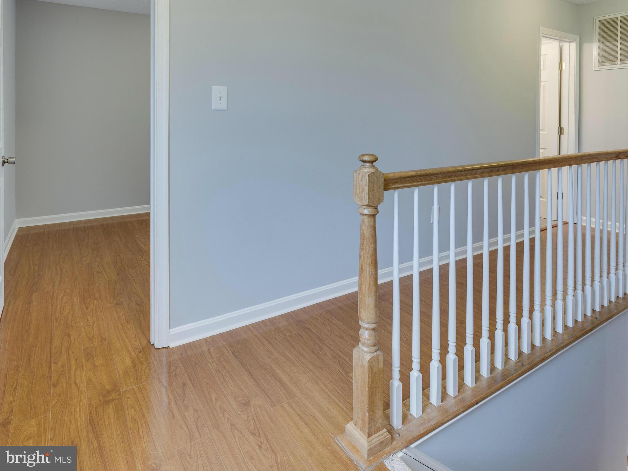 STRAWBERRY HILL EST SUB - Residential