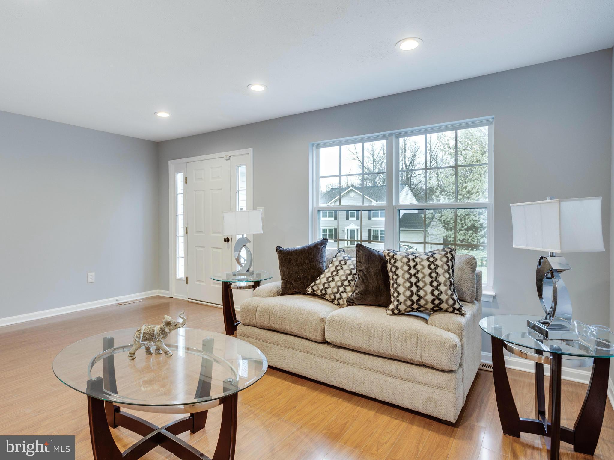 STRAWBERRY HILL EST SUB - Residential