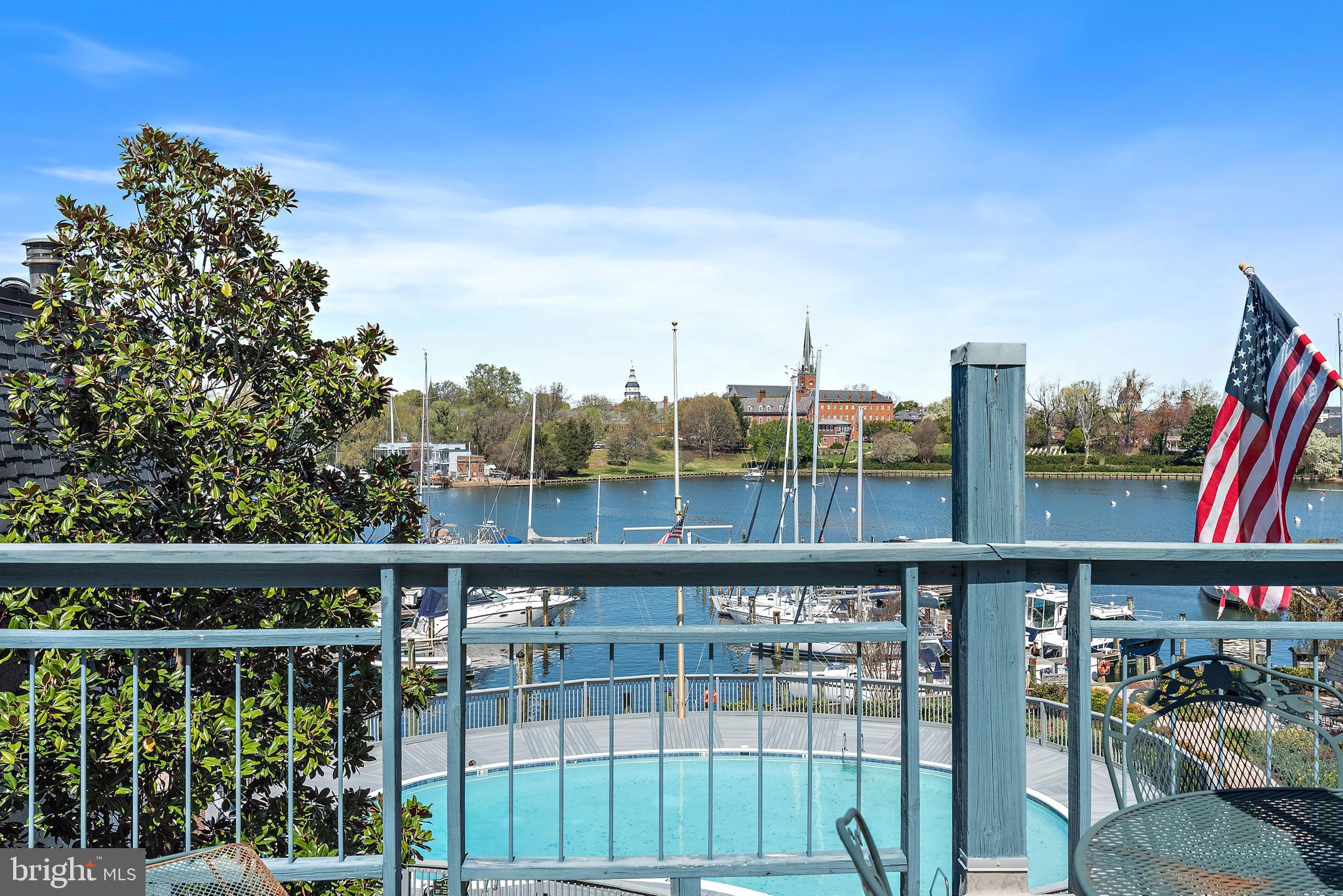 THE YACHT CLUB CONDOMINIUMS - Residential