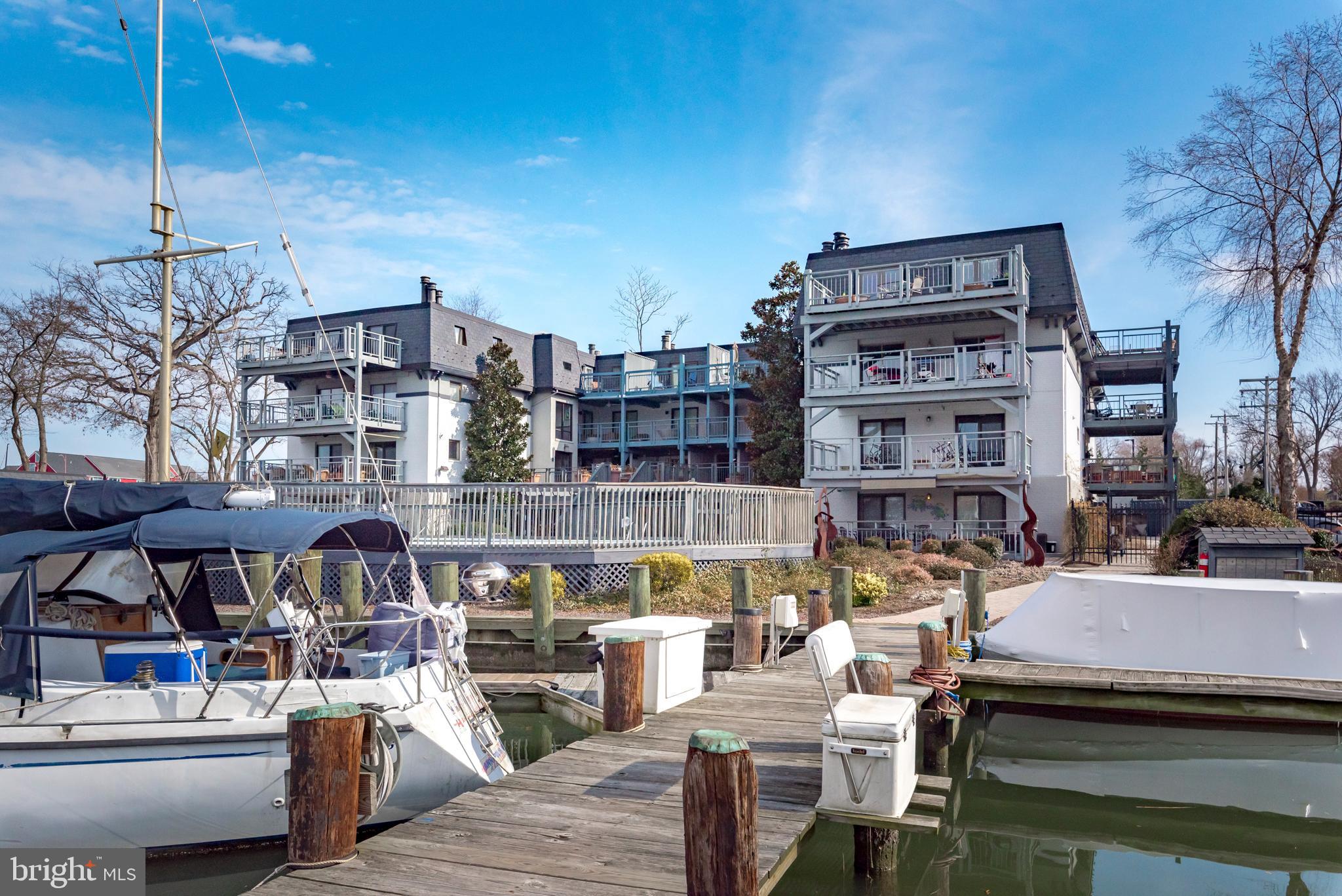 THE YACHT CLUB CONDOMINIUMS - Residential