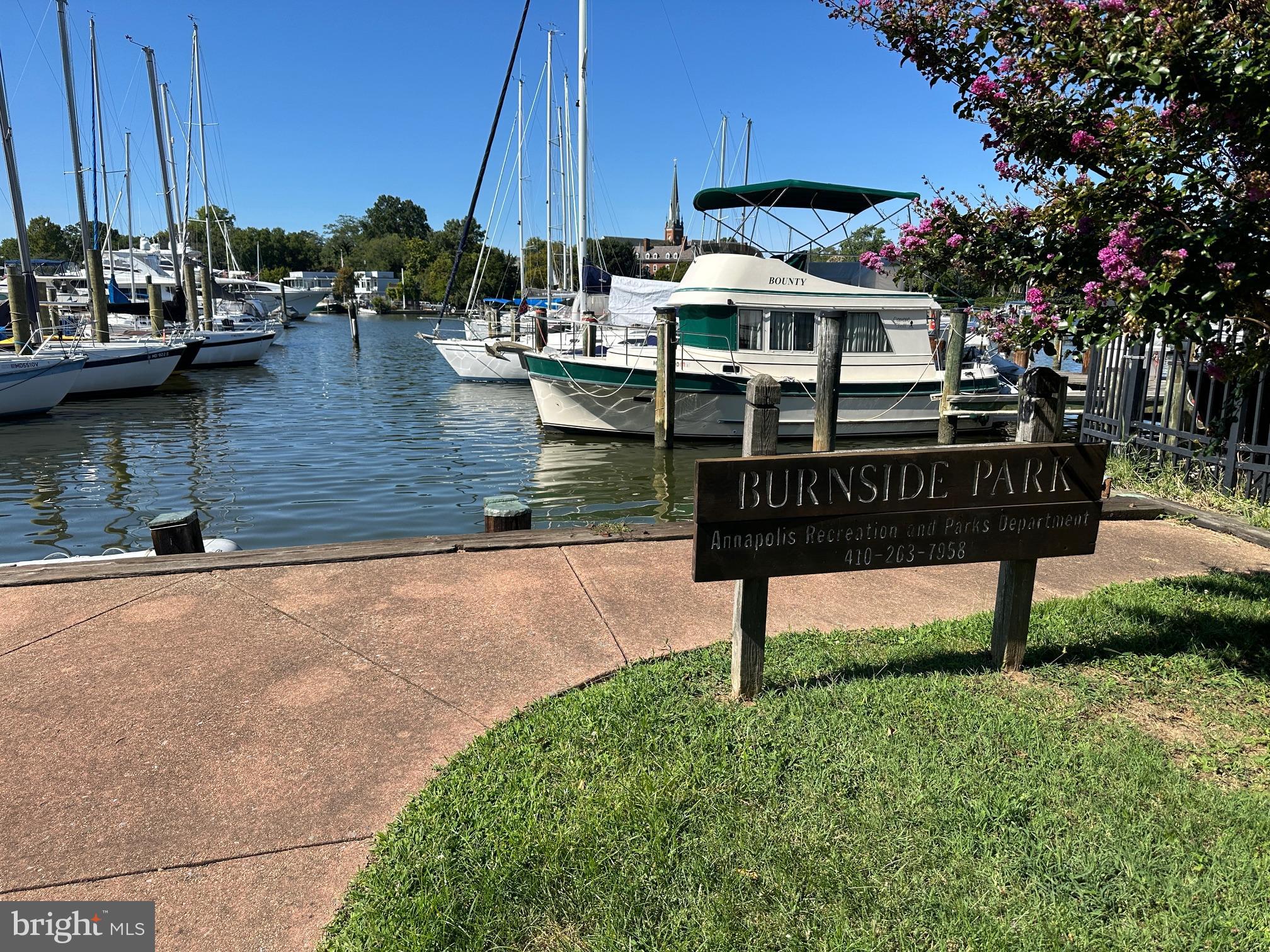 THE YACHT CLUB CONDOMINIUMS - Residential