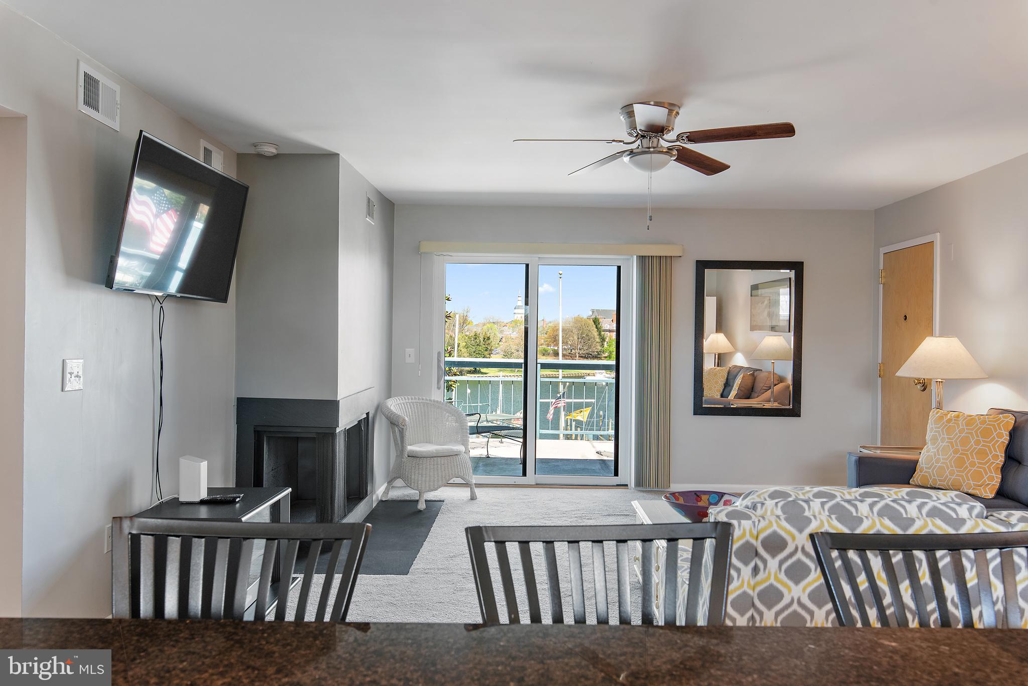 THE YACHT CLUB CONDOMINIUMS - Residential
