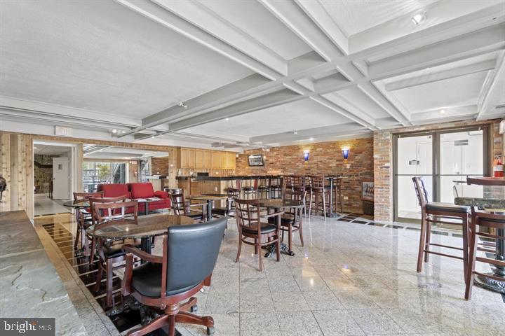 THE YACHT CLUB CONDOMINIUMS - Residential