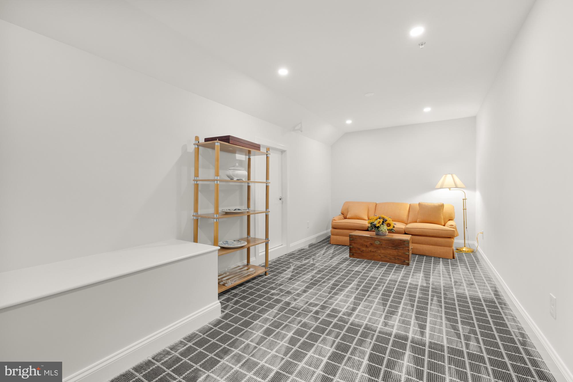 CHEVY CHASE MEWS - Residential