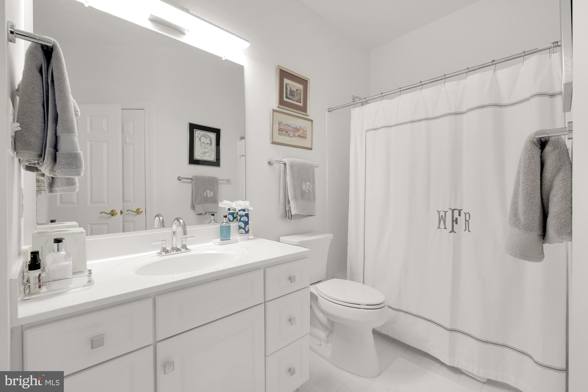 CHEVY CHASE MEWS - Residential