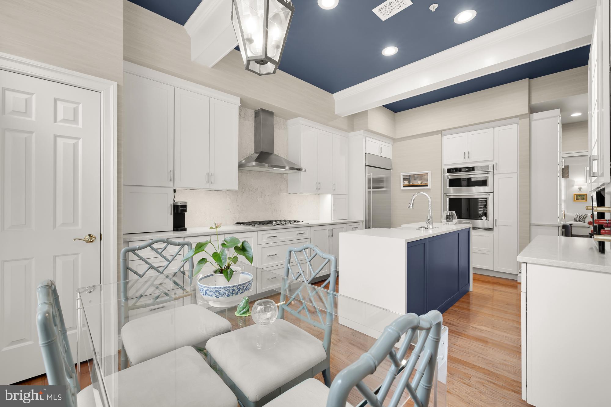 CHEVY CHASE MEWS - Residential