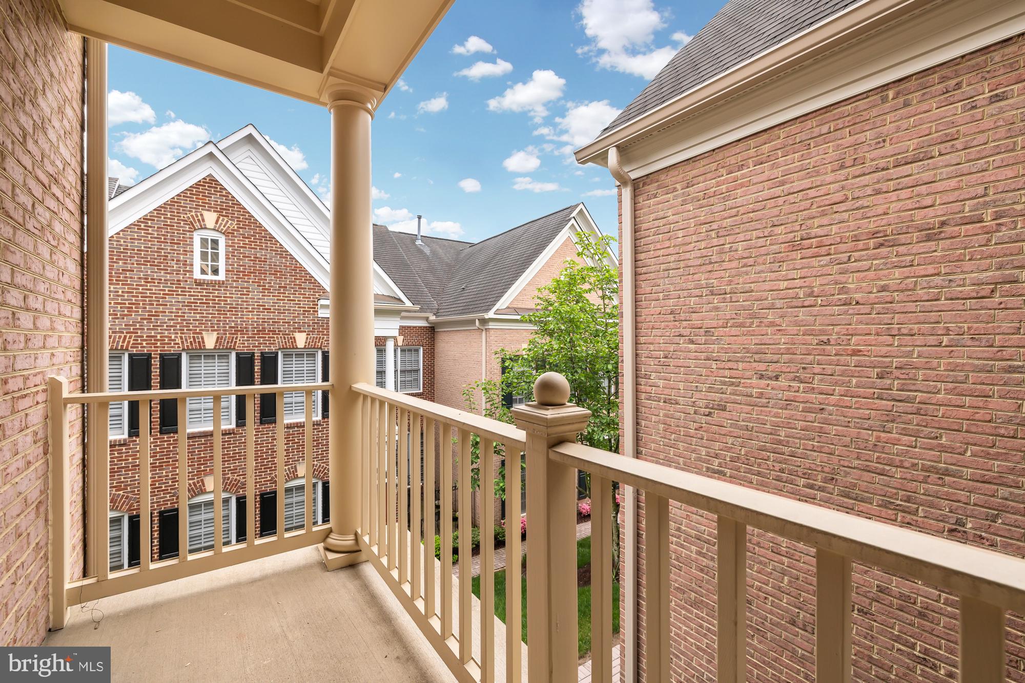 CHEVY CHASE MEWS - Residential