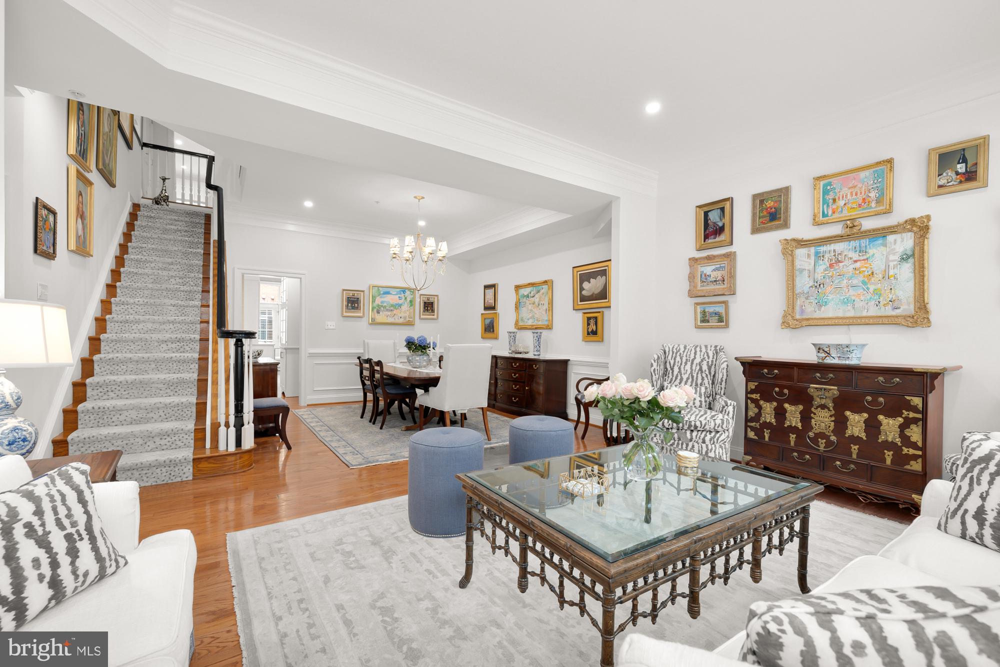 CHEVY CHASE MEWS - Residential