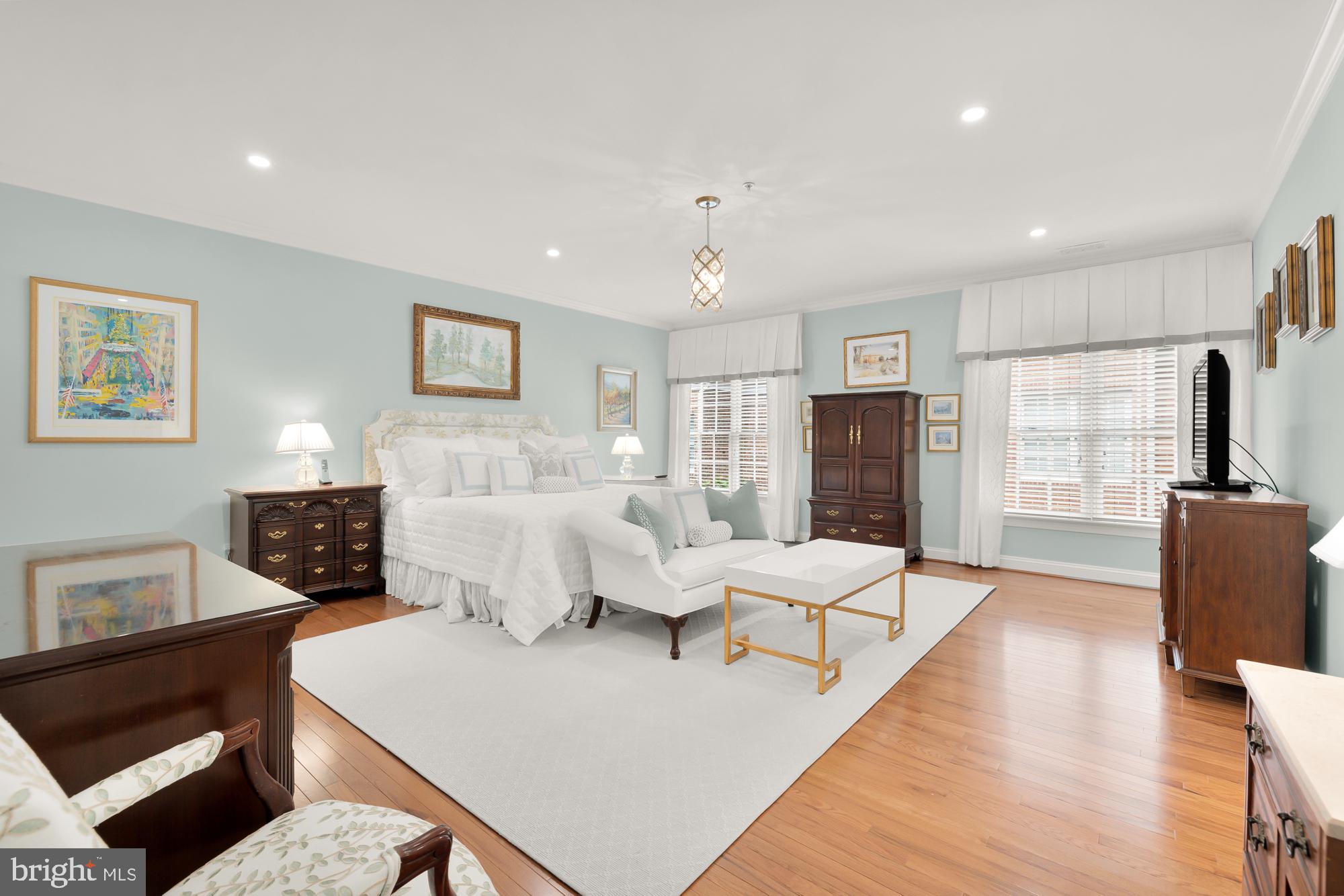 CHEVY CHASE MEWS - Residential