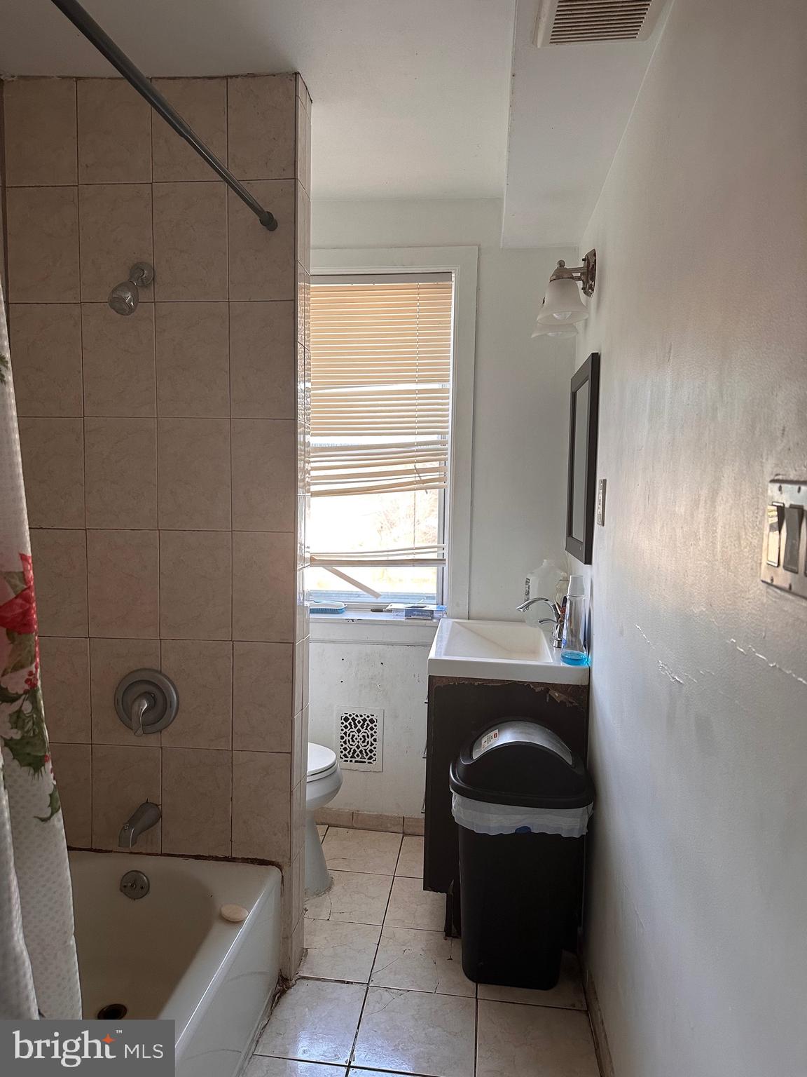 COLLINGDALE - Residential