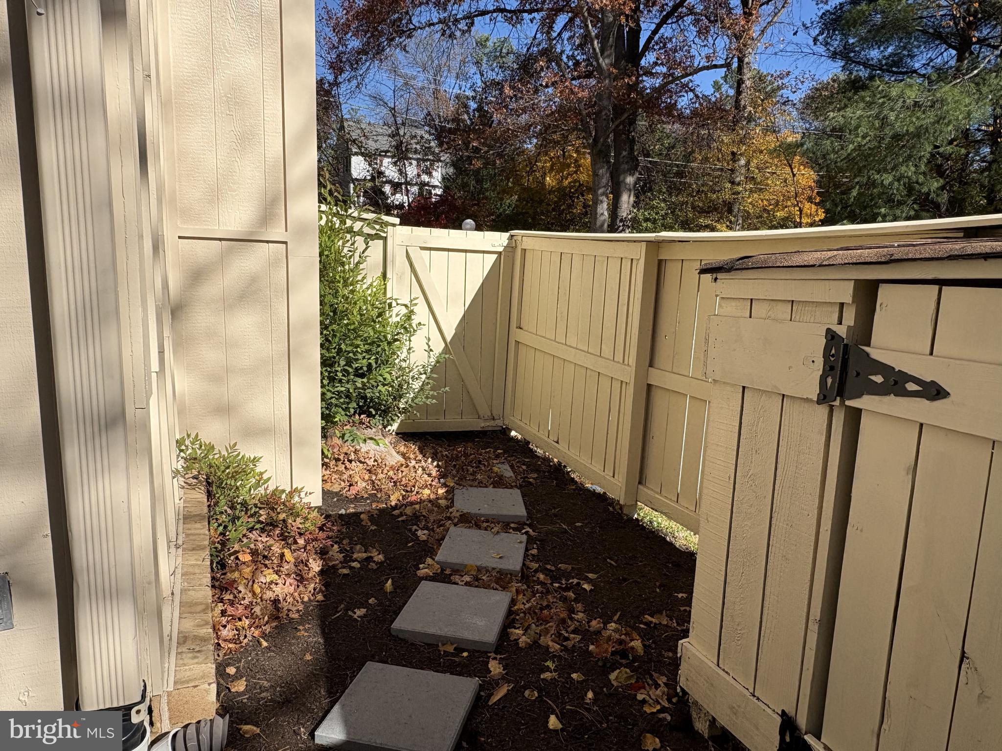 OVERLEA - Residential