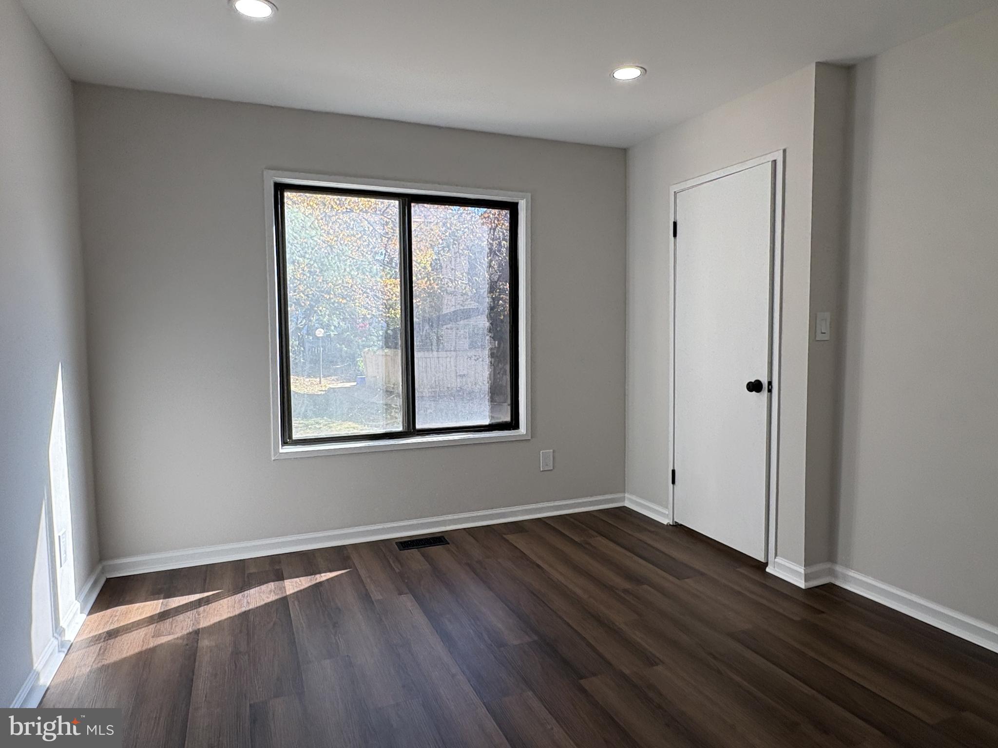 OVERLEA - Residential