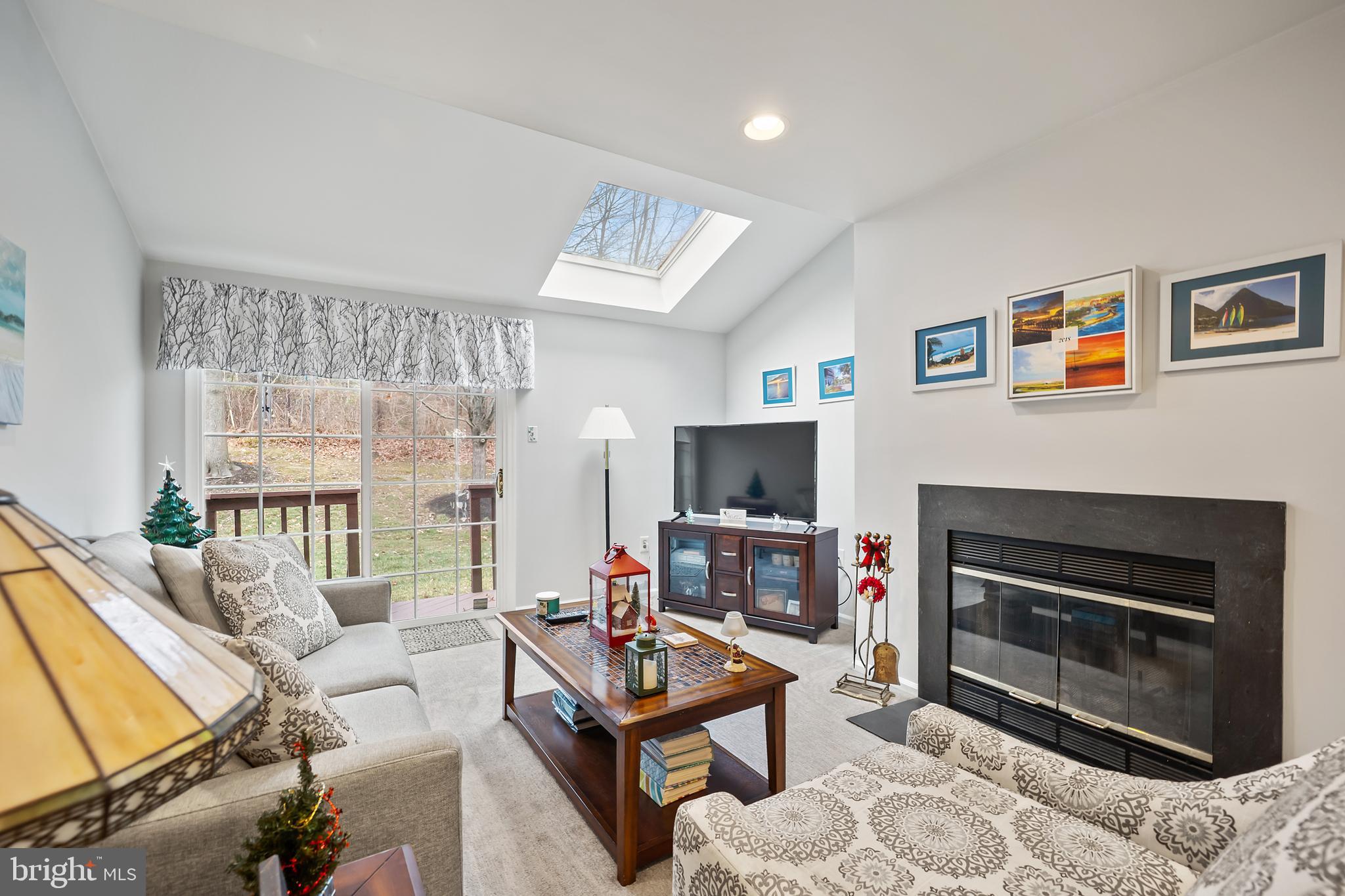 MONTGOMERY GREENE - Residential