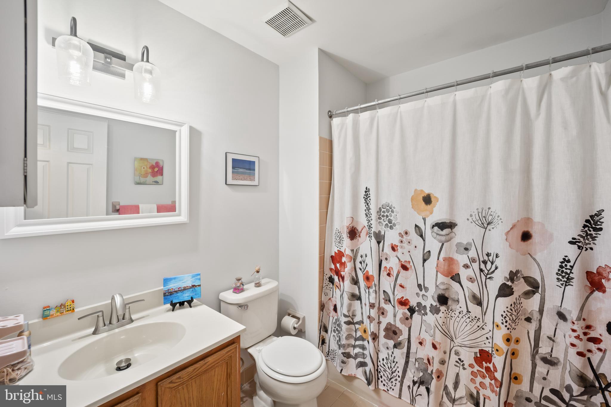 MONTGOMERY GREENE - Residential