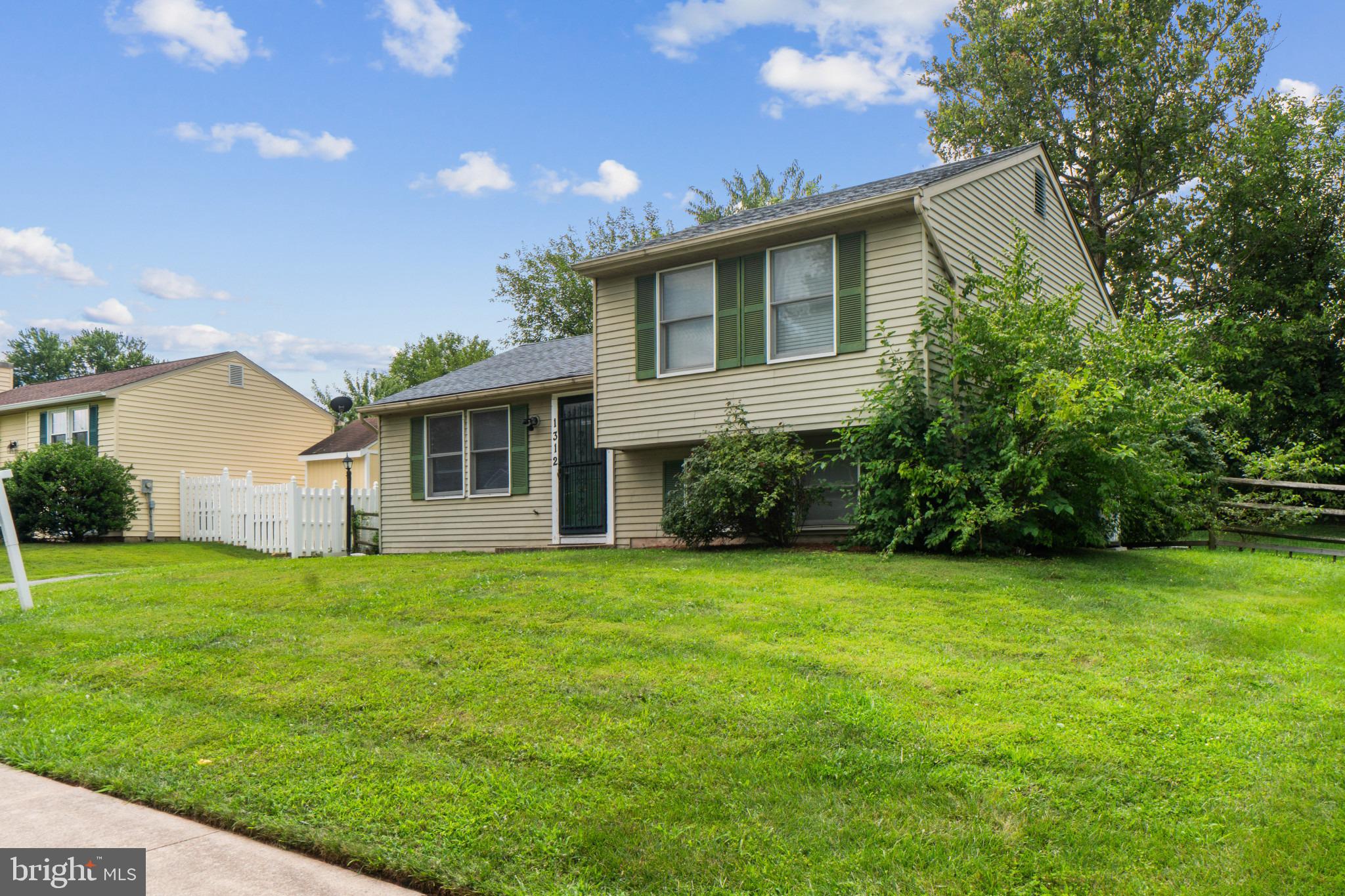 1312 HILLCREST DRIVE