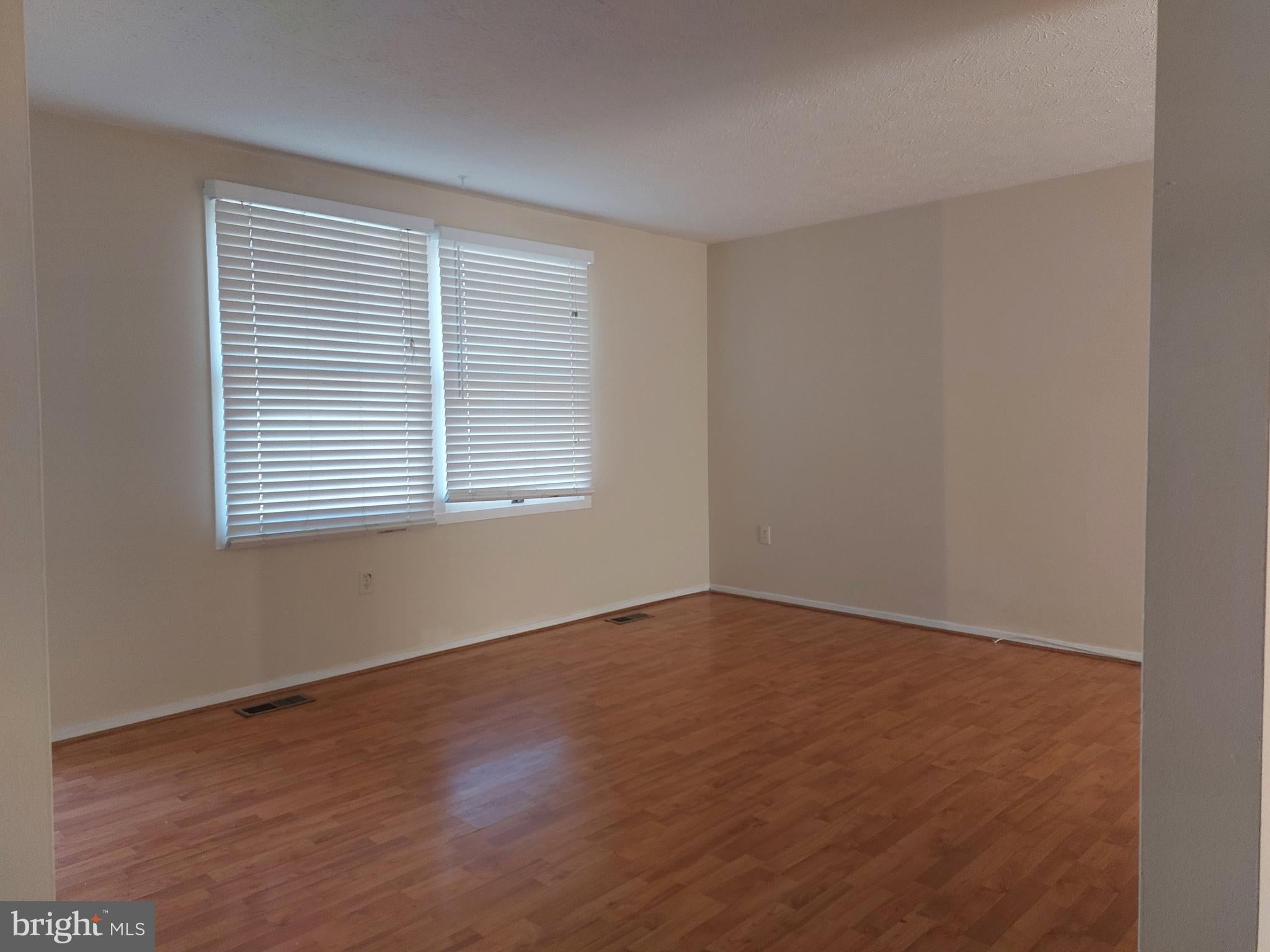 1312 HILLCREST DRIVE