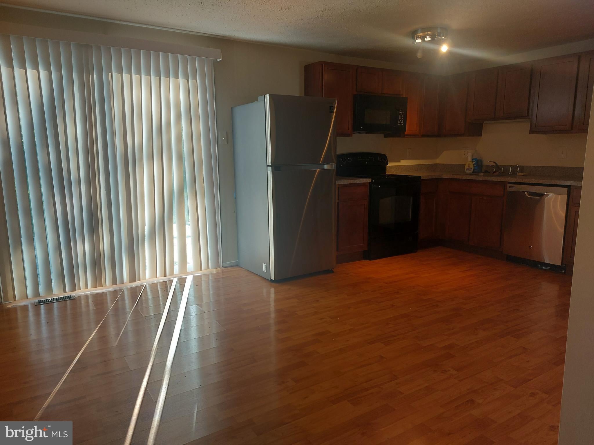 1312 HILLCREST DRIVE