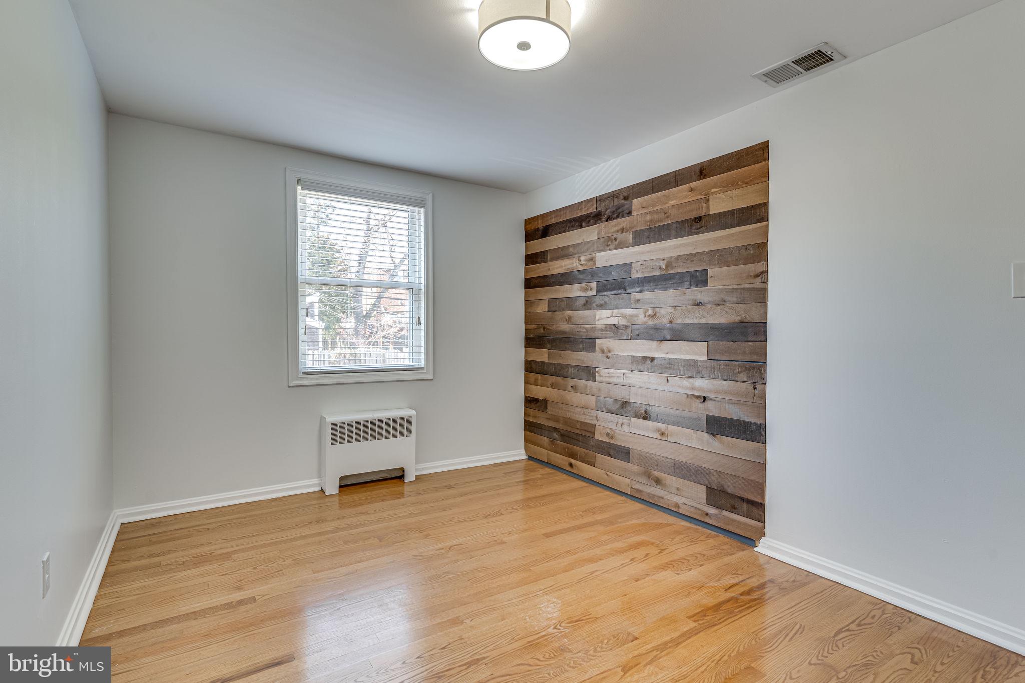 WARWICK VILLAGE - Residential Lease