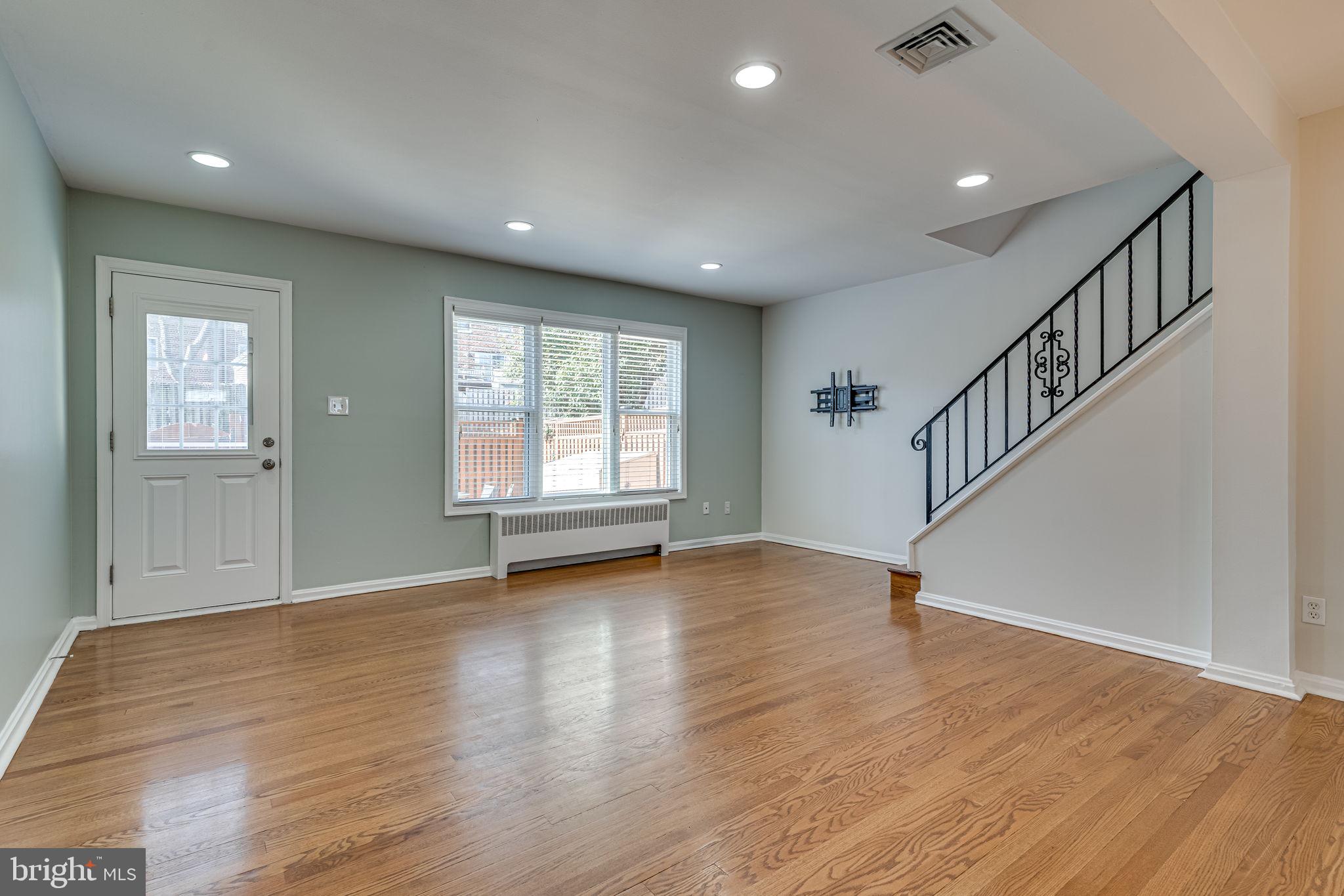 WARWICK VILLAGE - Residential Lease