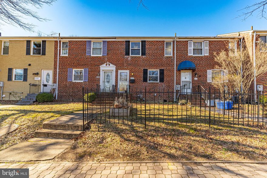 Prime location! Are you seeking a home in the heart of Del Ray that's walkable to shops and entertainment? This charming home offers modern living with historic charm. Featuring a smart layout, updated kitchen, and cozy living spaces, this residence is perfect for those seeking convenience and style. Updated bathrooms on the top and bottom levels as well as three bedrooms upstairs with a potential 4th bedroom in the basement (complete with egress window). Enjoy easy access to shops, restaurants, and parks in the desirable Del Ray neighborhood or sit out on the back patio and enjoy the summer evening. One parking space is available off street behind the fenced in back yard.  Your new home awaits! 
Equal Housing Opportunity
Pets accepted on a case by case basis.