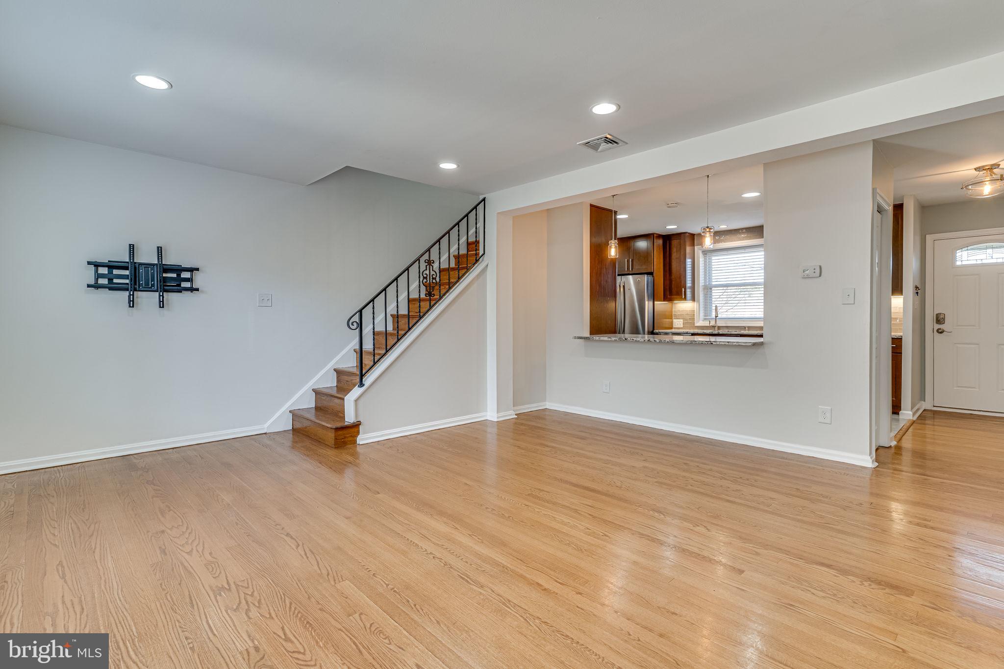 WARWICK VILLAGE - Residential Lease