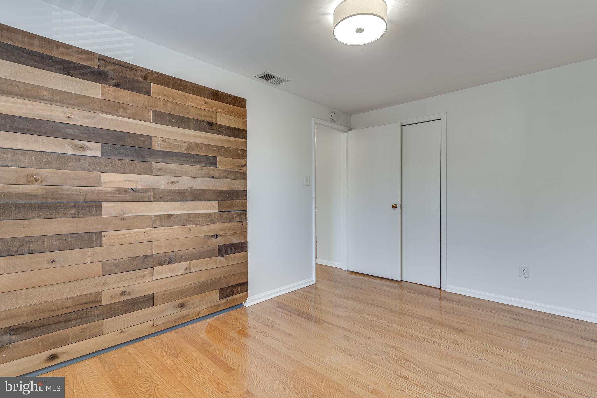 WARWICK VILLAGE - Residential Lease